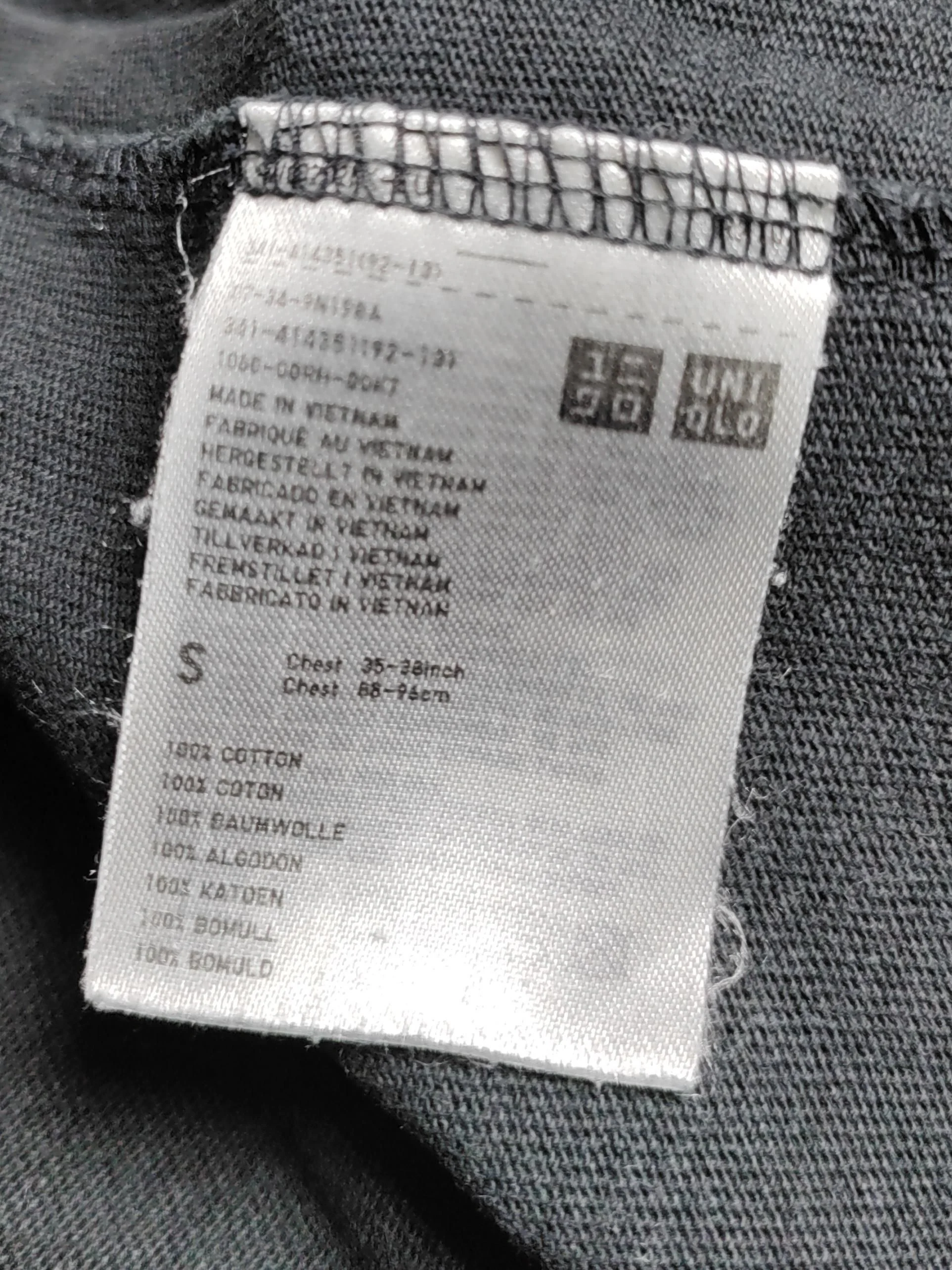 Uniqlo Men's T-Shirt S Black 100% Cotton Basic - Image 7
