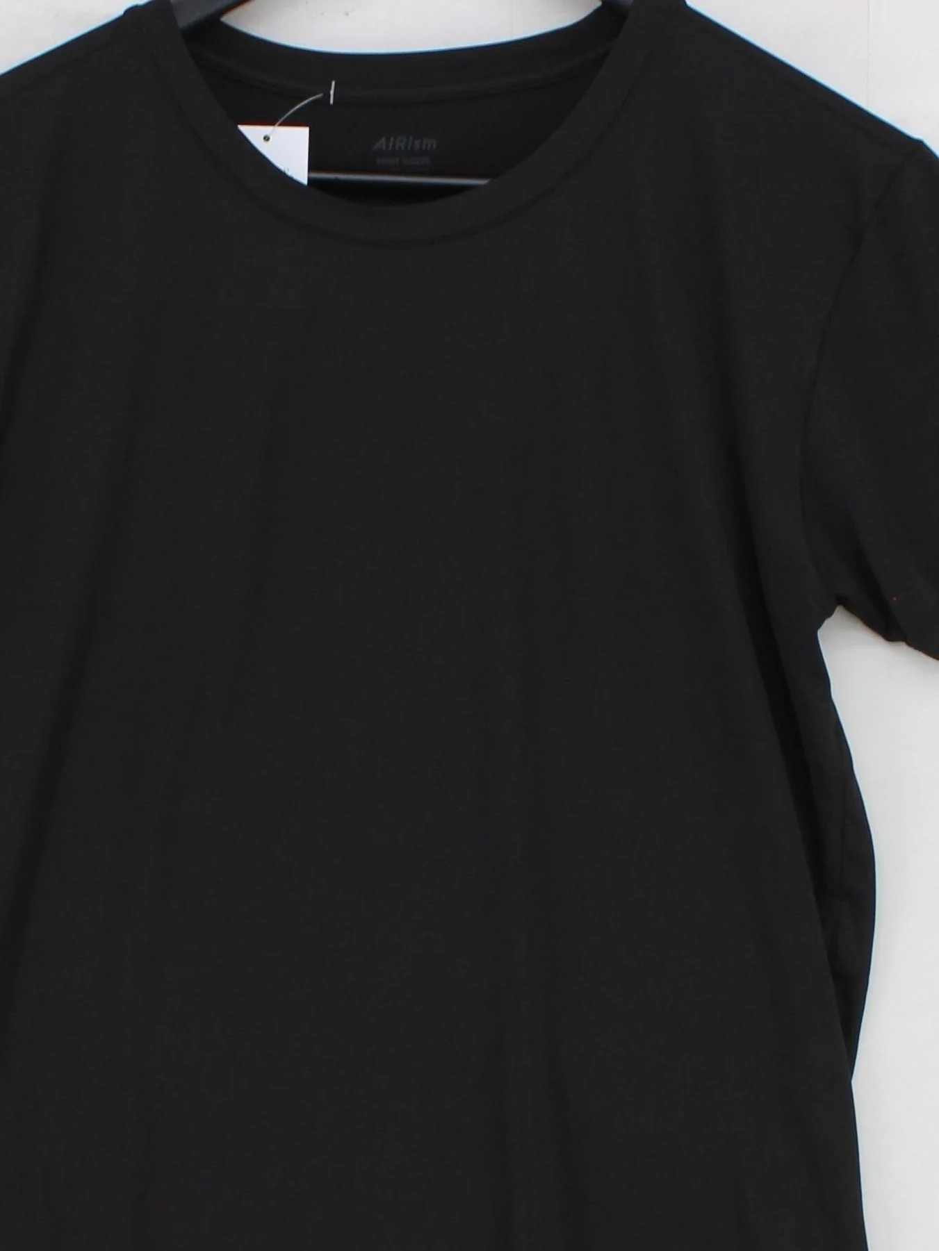 Uniqlo Men's T-Shirt S Black Polyester with Spandex Basic - Image 3