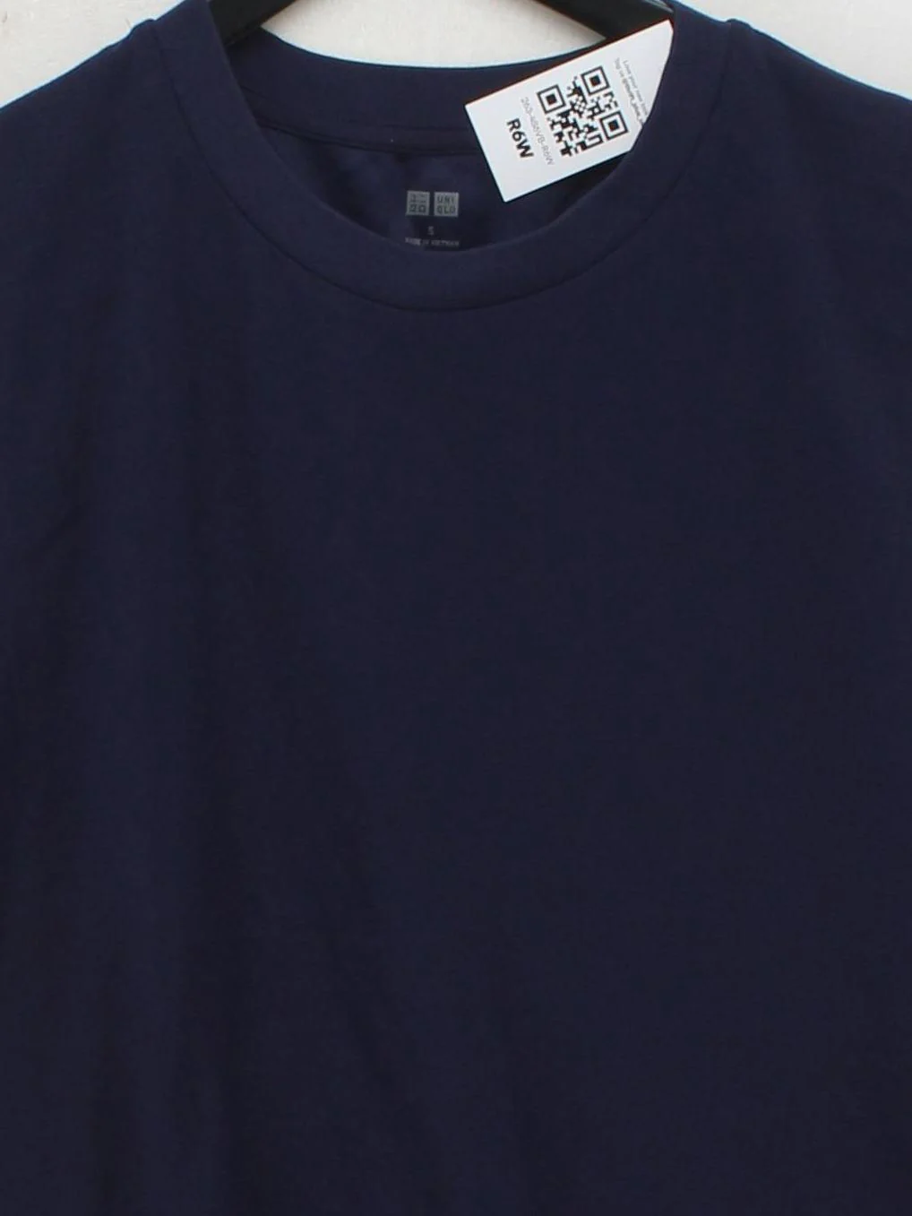 Uniqlo Men's T-Shirt S Blue Cotton with Polyester, Other Basic - Image 3