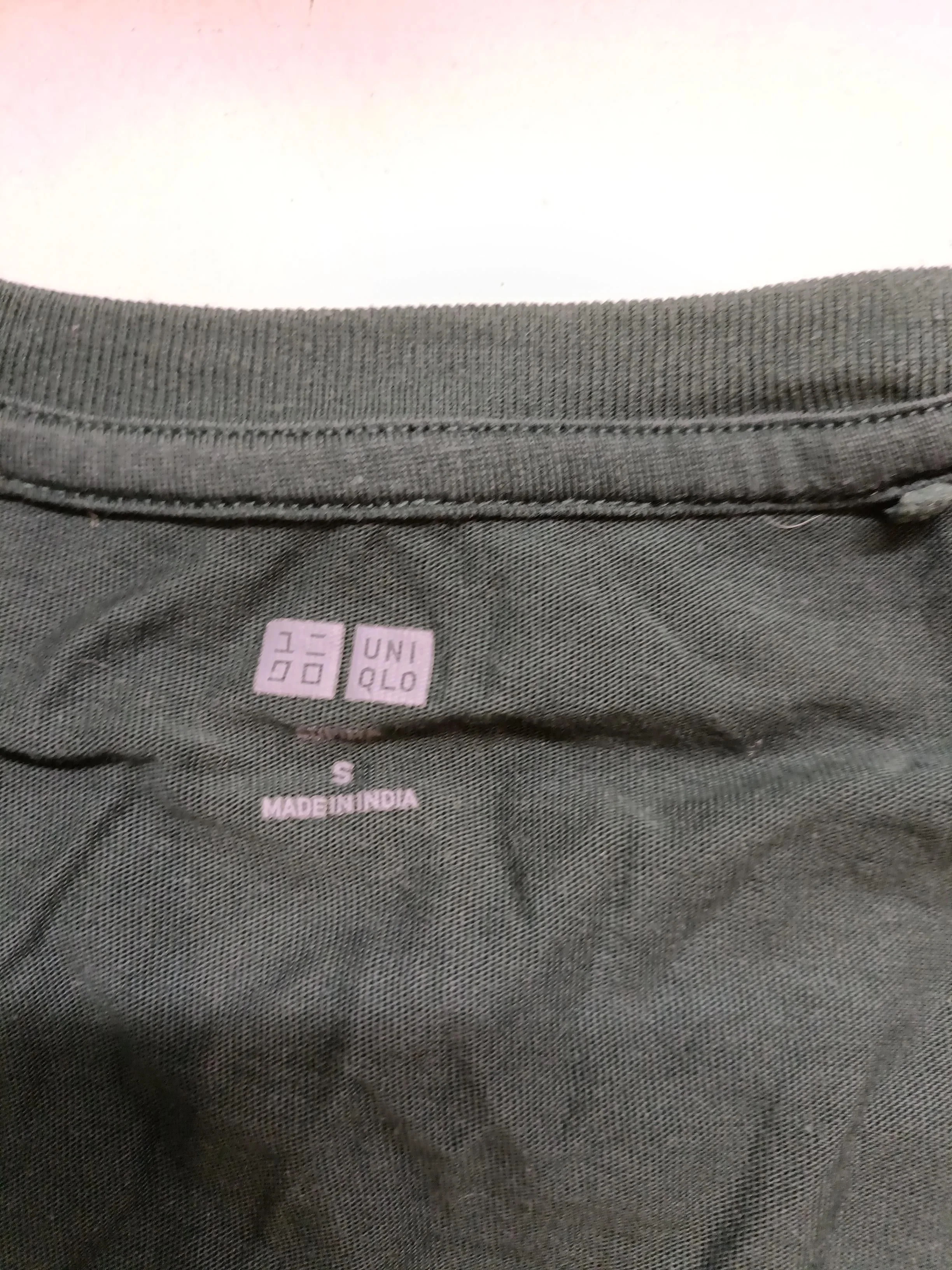 Uniqlo Men's T-Shirt S Green 100% Cotton Basic - Image 6