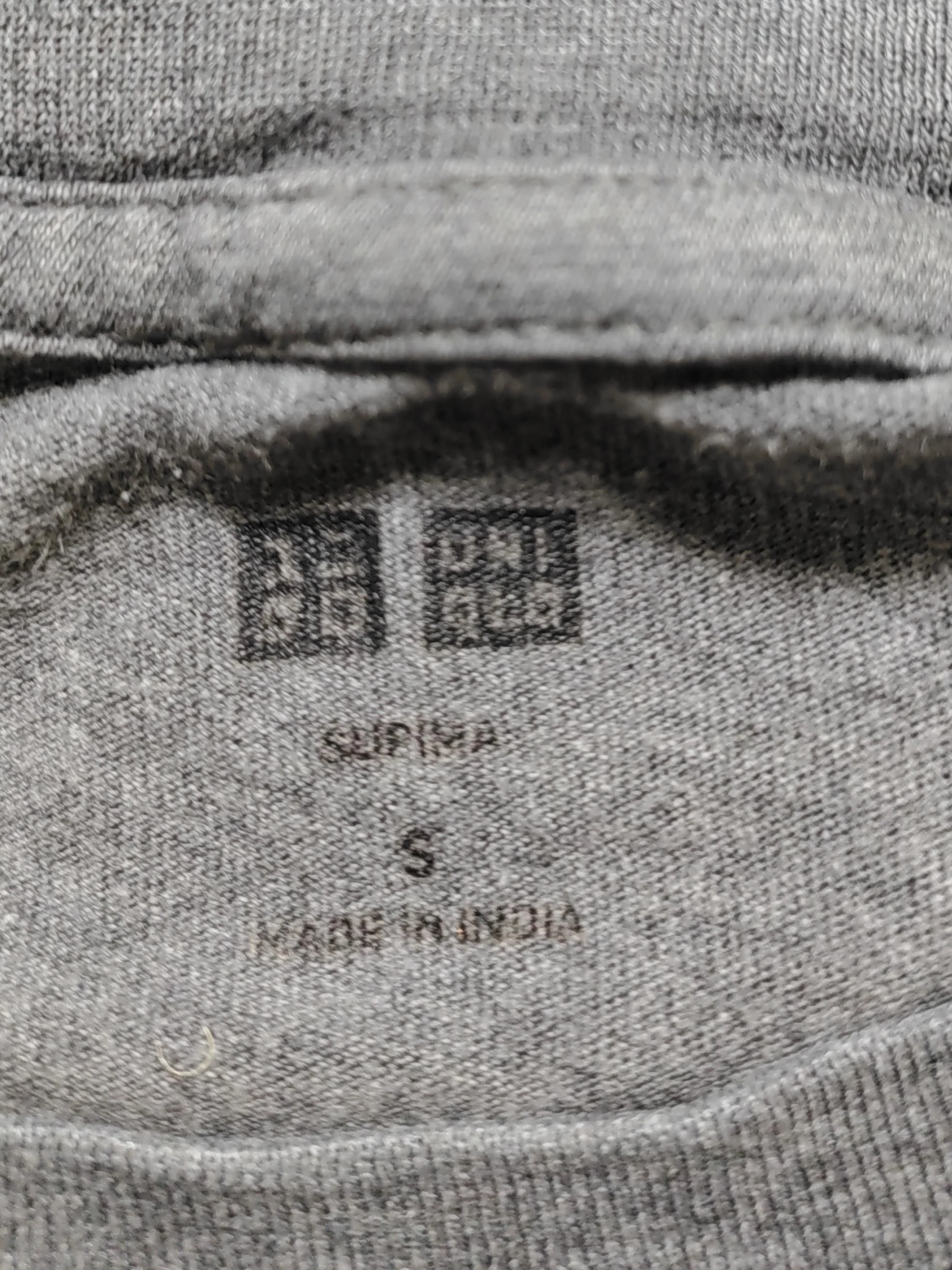 Uniqlo Men's T-Shirt S Grey 100% Cotton Basic - Image 5