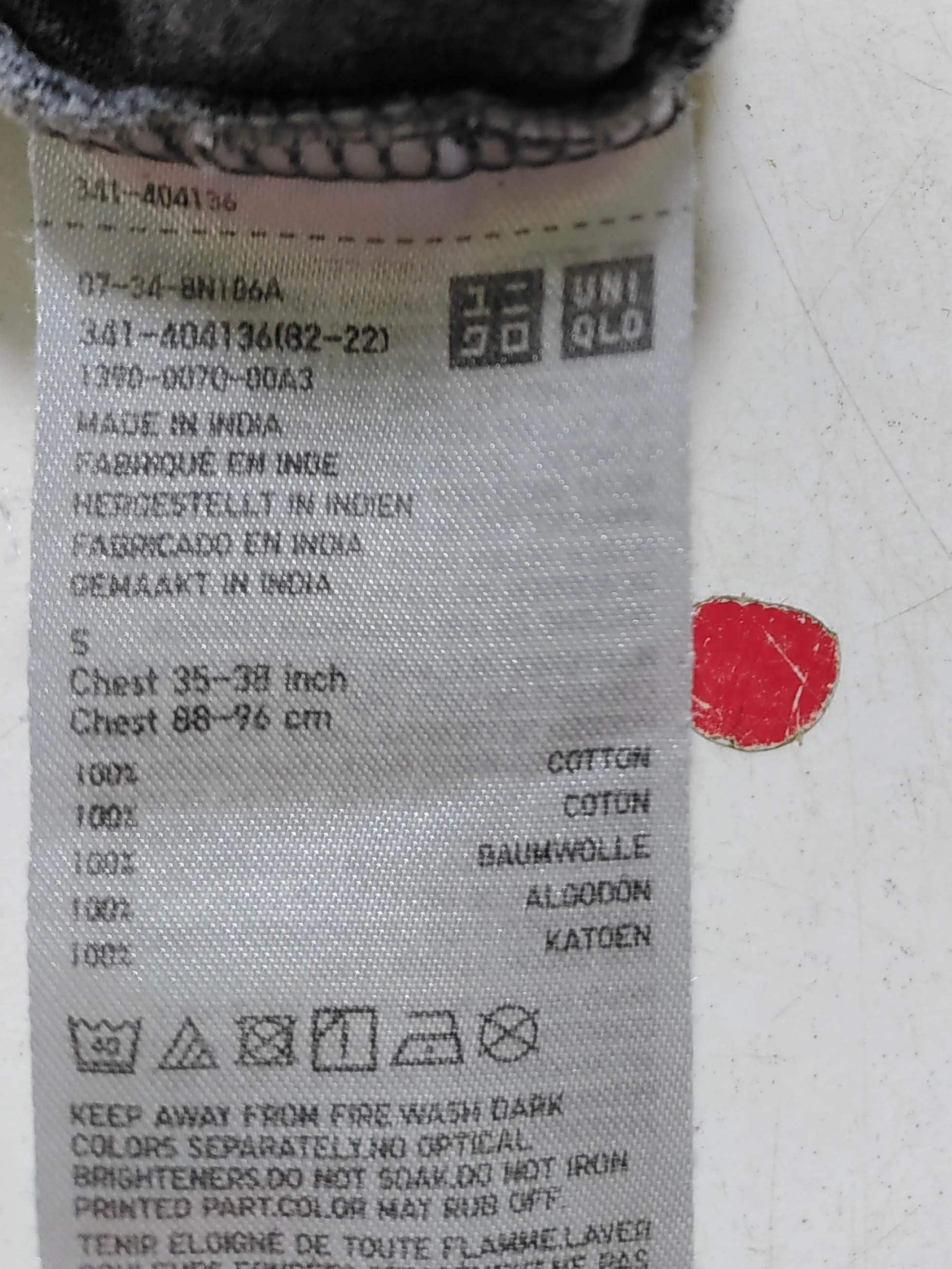 Uniqlo Men's T-Shirt S Grey 100% Cotton Basic - Image 6