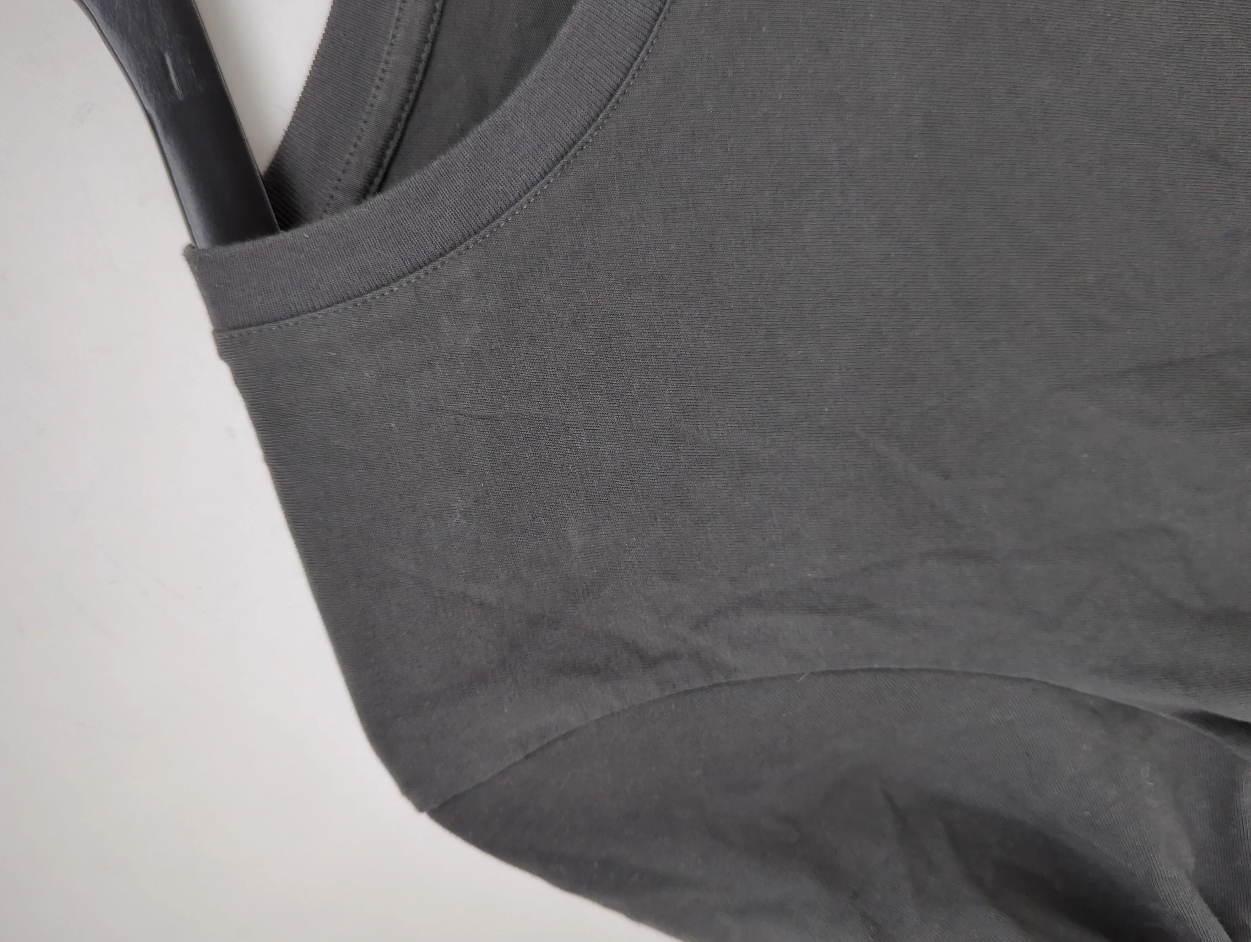 Uniqlo Men's T-Shirt S Grey 100% Cotton Basic - Image 5