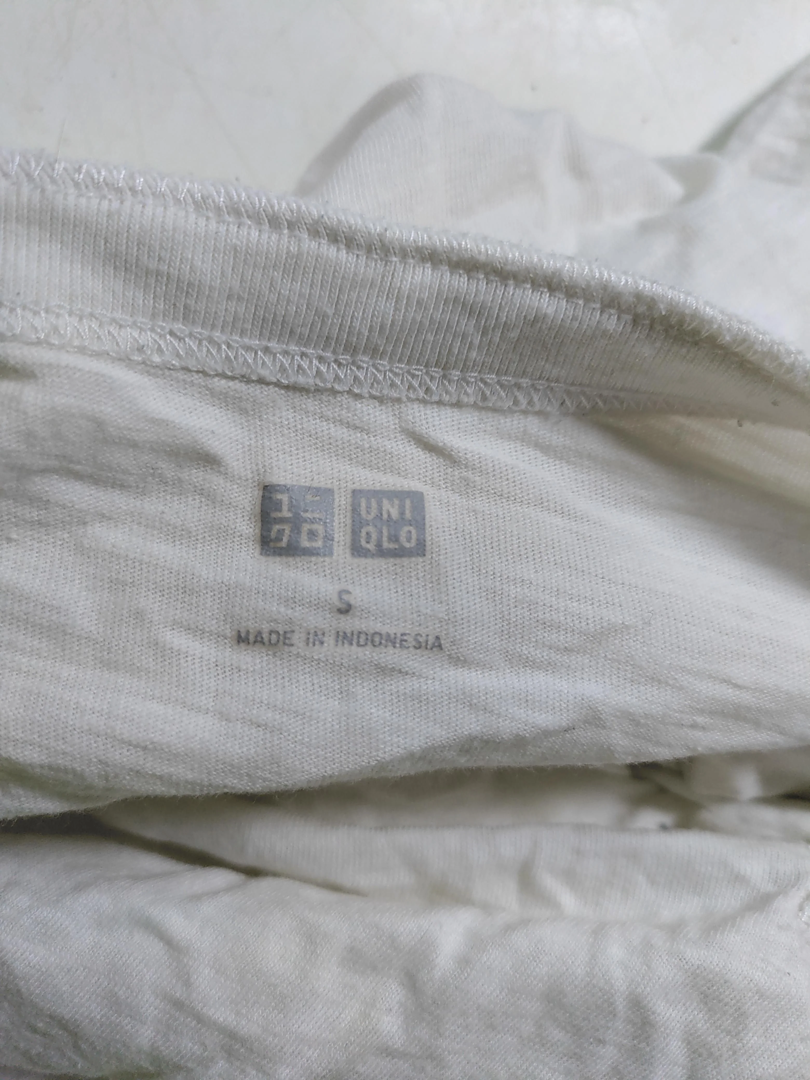 Uniqlo Men's T-Shirt S White 100% Cotton Basic - Image 6