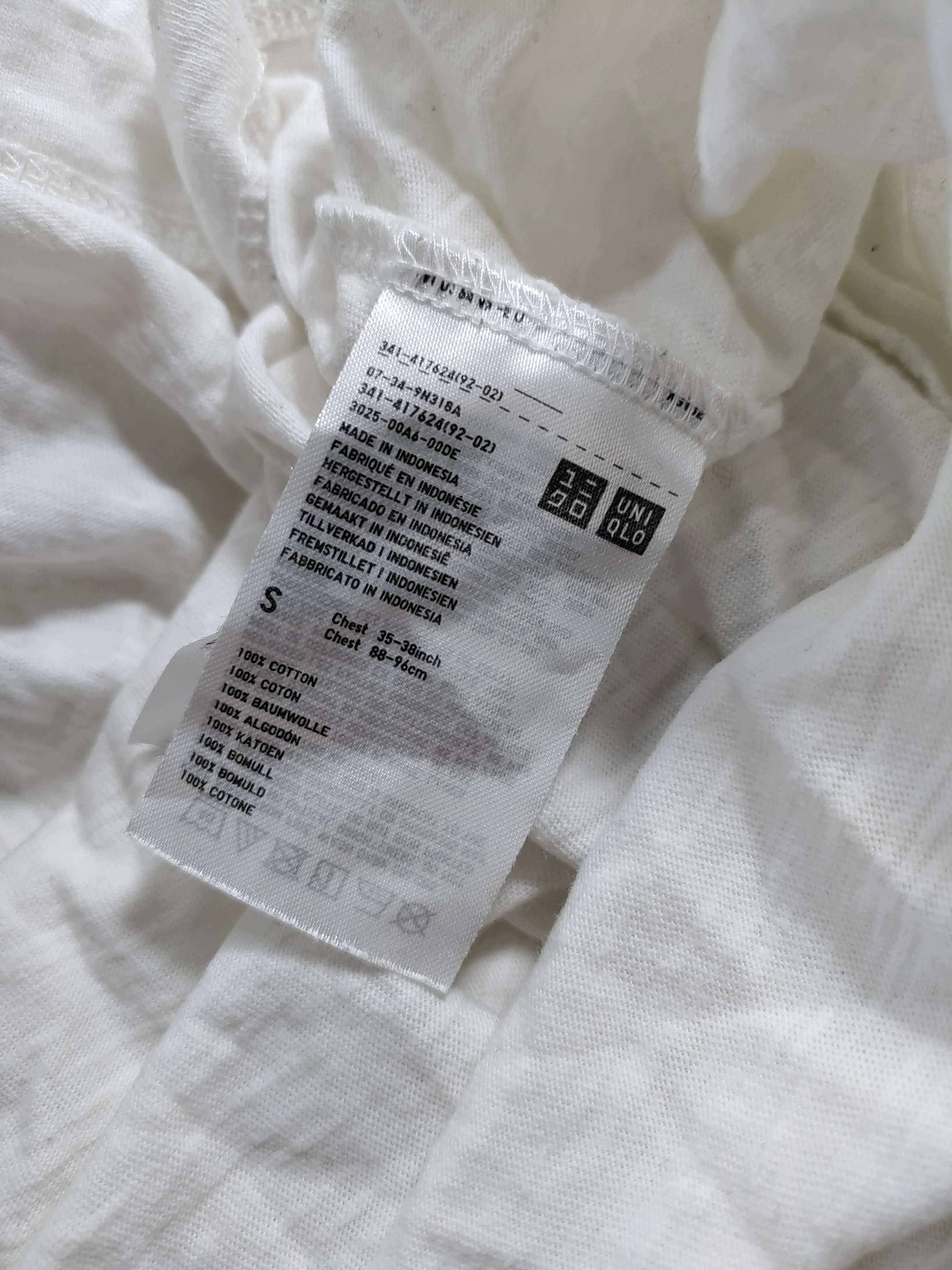 Uniqlo Men's T-Shirt S White 100% Cotton Basic - Image 7
