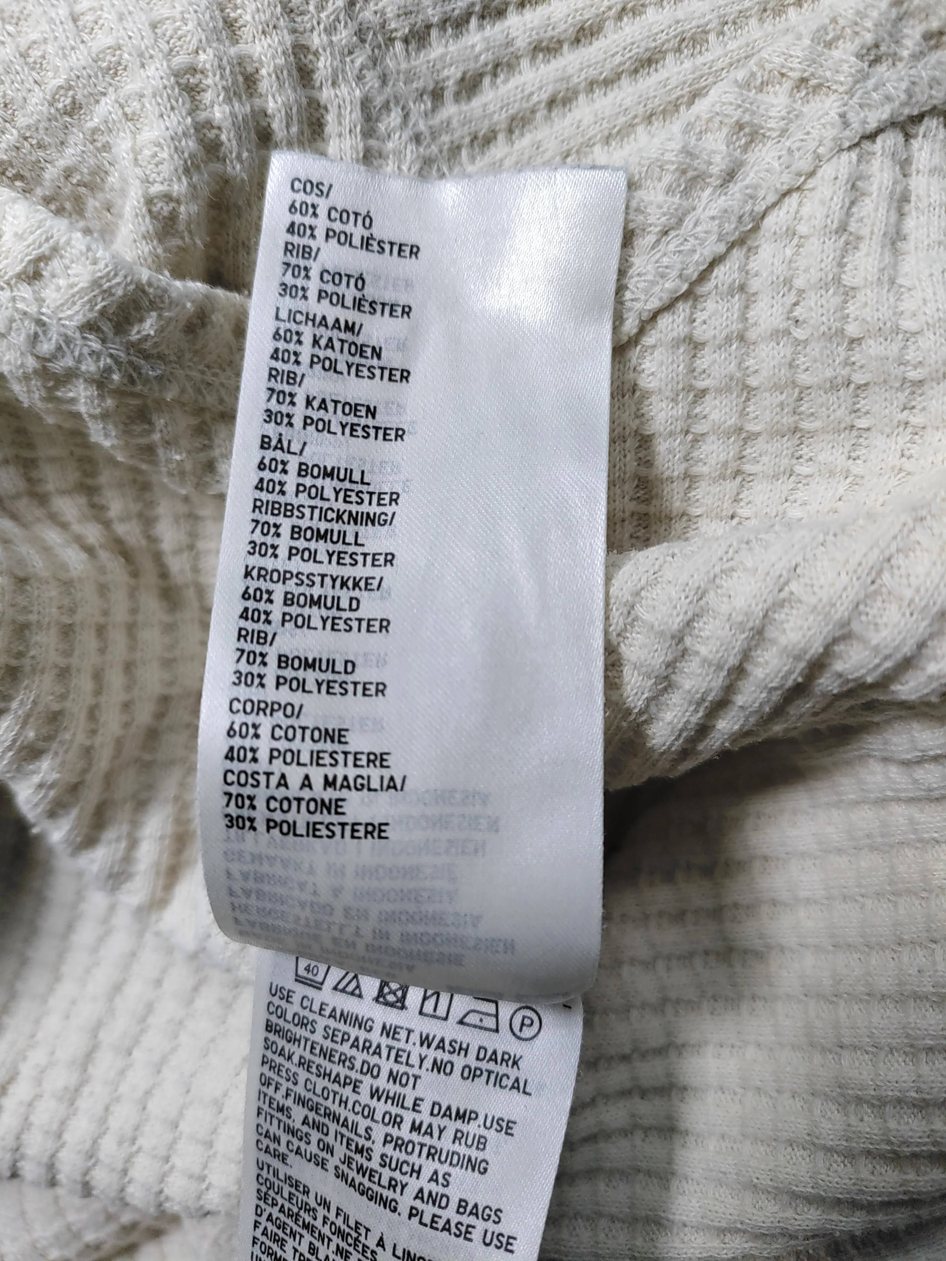Uniqlo Men's T-Shirt XS Cream Cotton with Polyester Basic - Image 7
