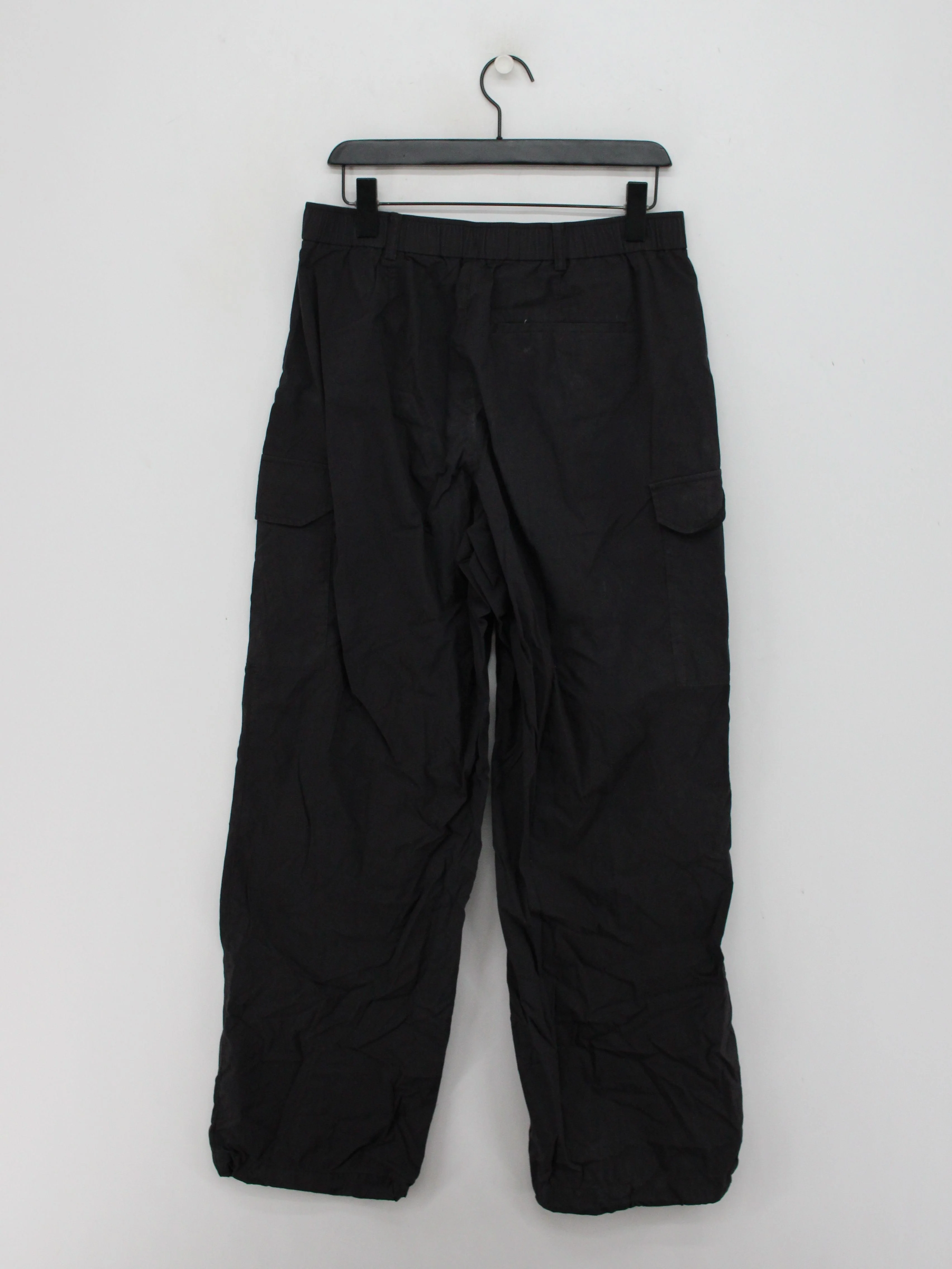 Uniqlo Men's Trousers L Black Cotton with Polyamide Straight Cargo - Image 2