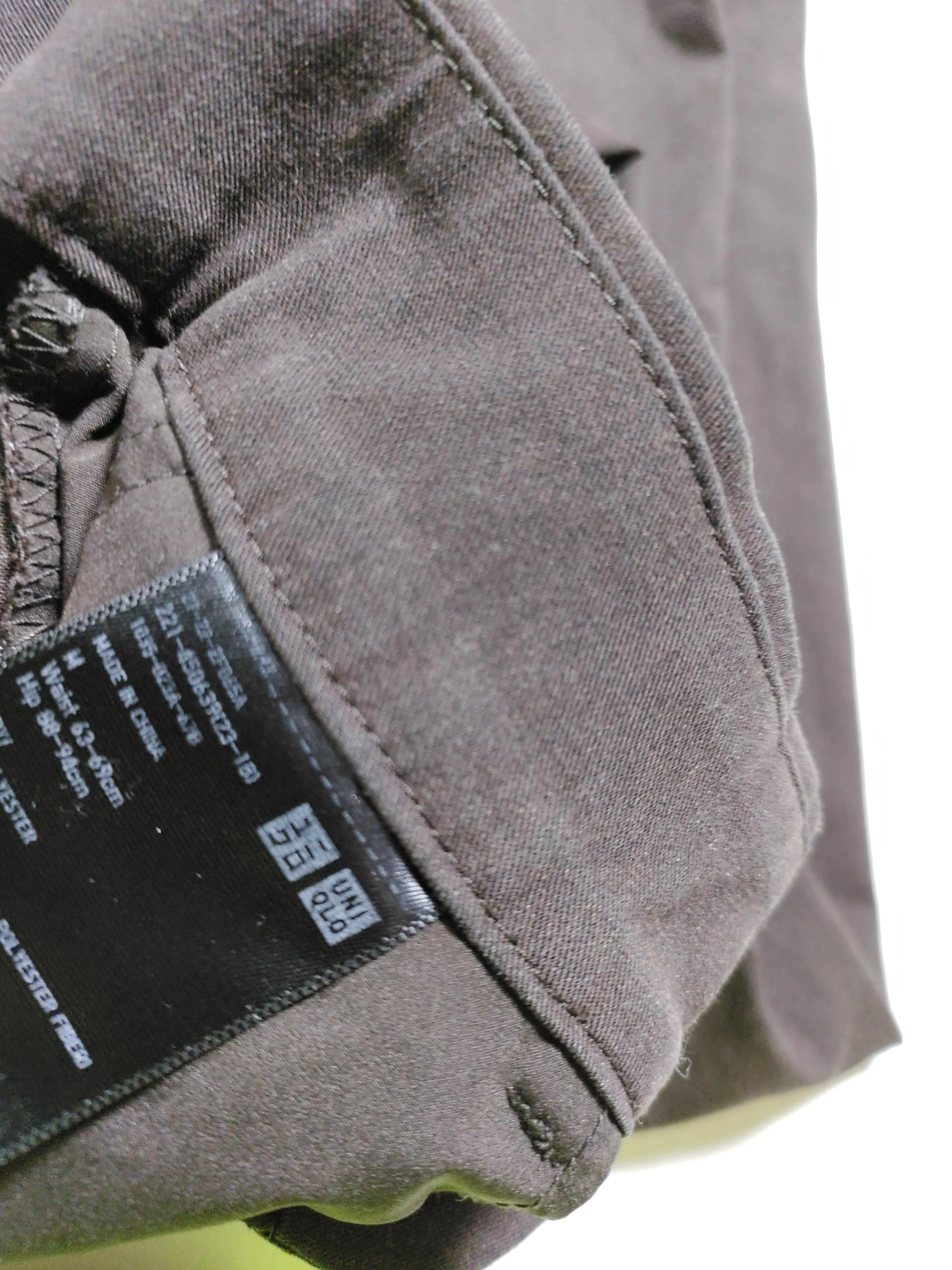 Uniqlo Men's Trousers M Brown Polyester with Rayon, Spandex Wide-Leg Chino - Image 5