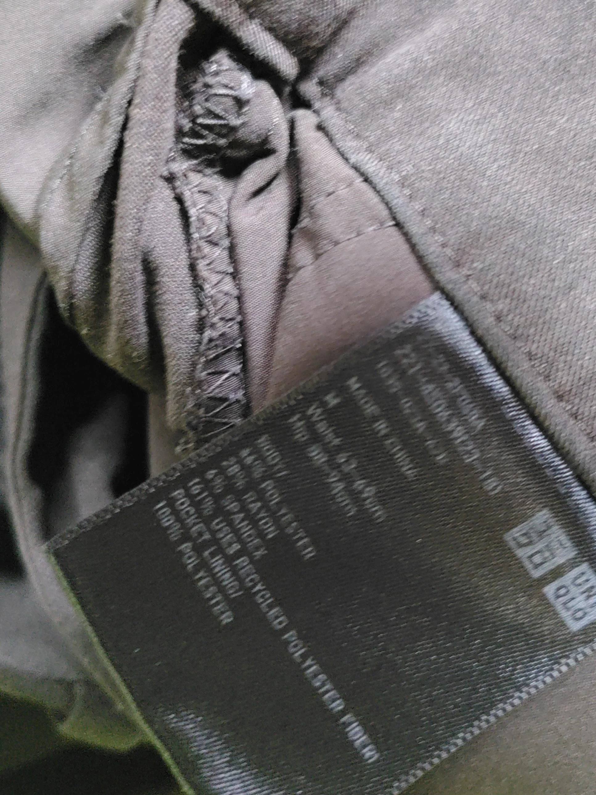 Uniqlo Men's Trousers M Brown Polyester with Rayon, Spandex Wide-Leg Chino - Image 6