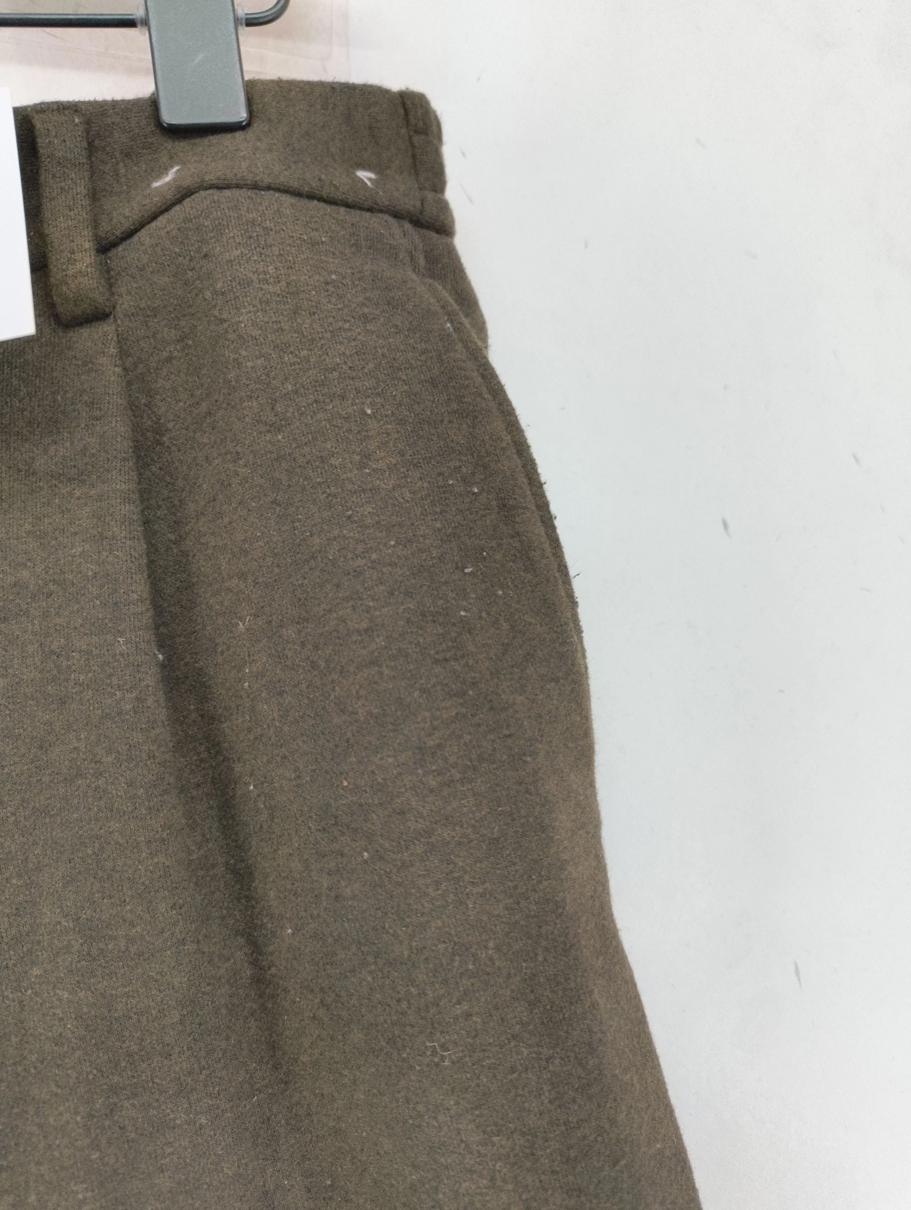 Uniqlo Men's Trousers M Tan Cotton with Polyester, Viscose Tapered Chino - Image 5