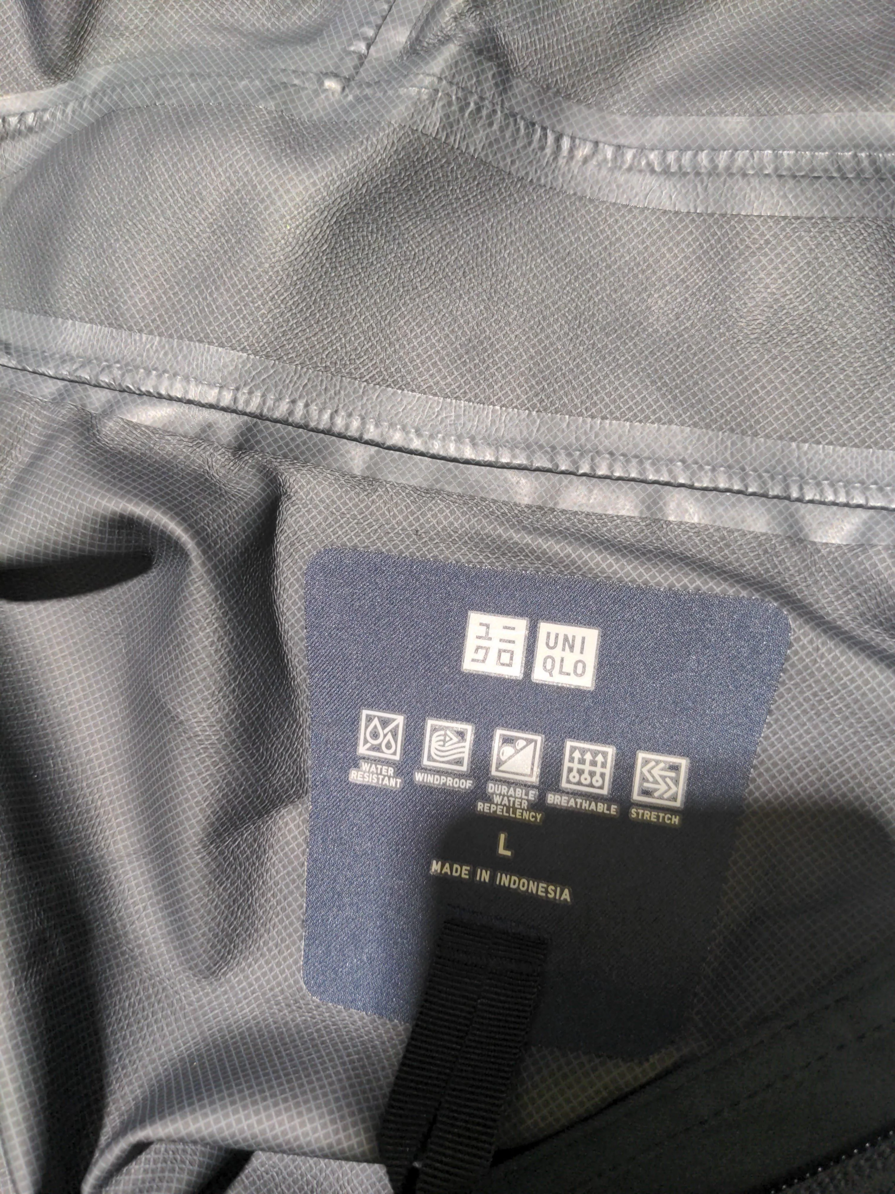 Uniqlo Windbreaker jacket blue - Image 5