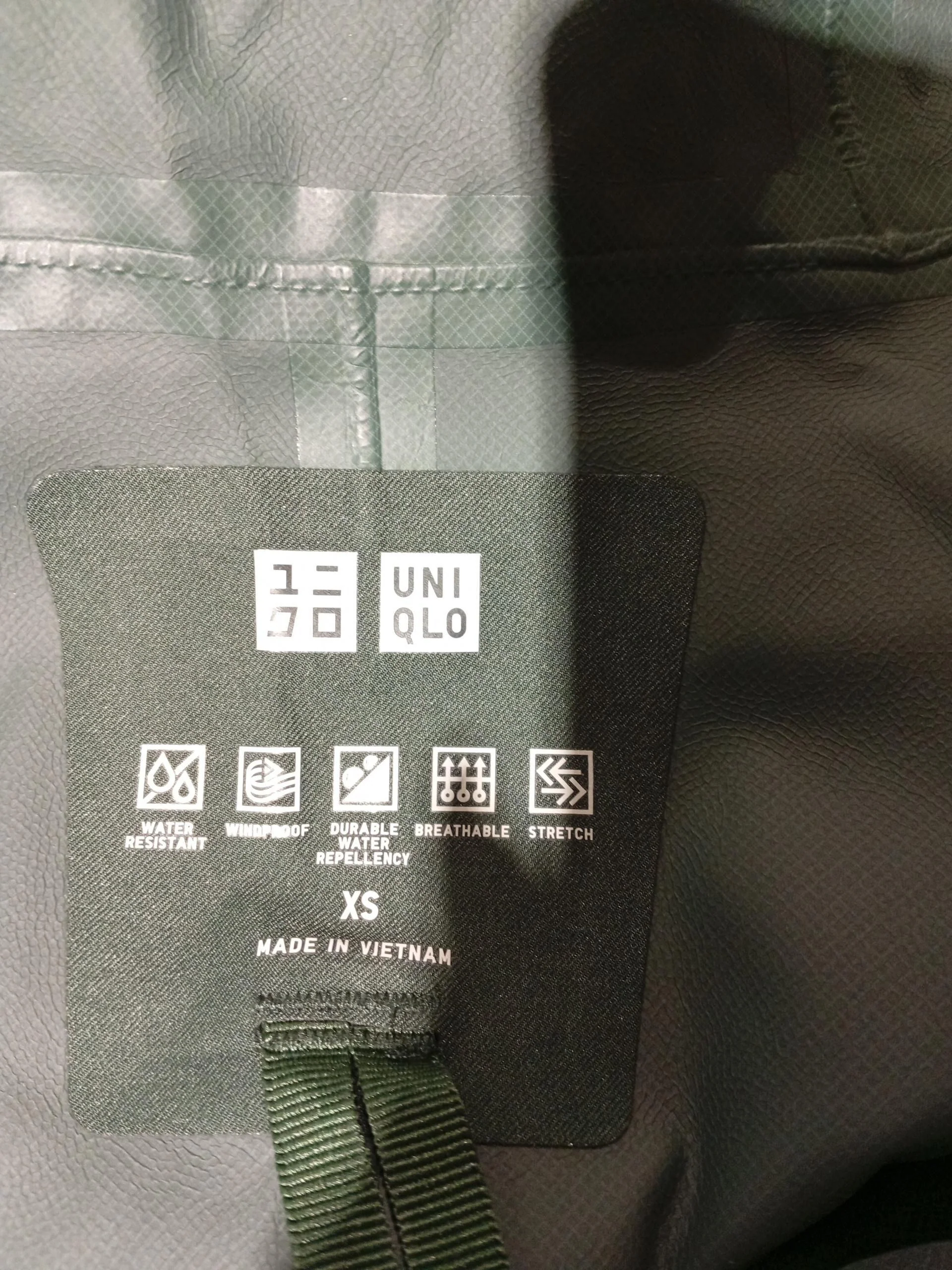 Uniqlo Windbreaker jacket green - Image 5