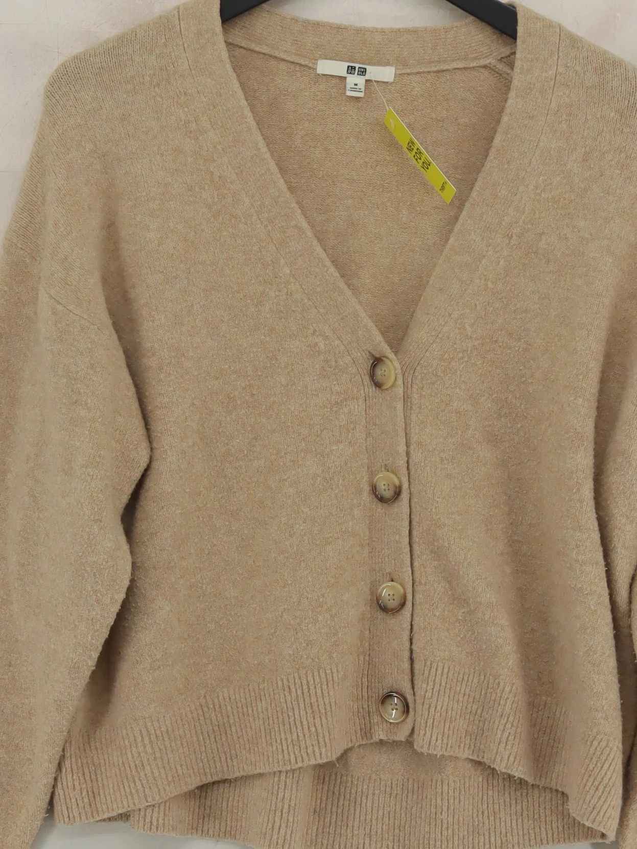 Uniqlo Women's Cardigan M Tan Acrylic with Polyamide, Elastane V-Neck Cardigan - Image 3