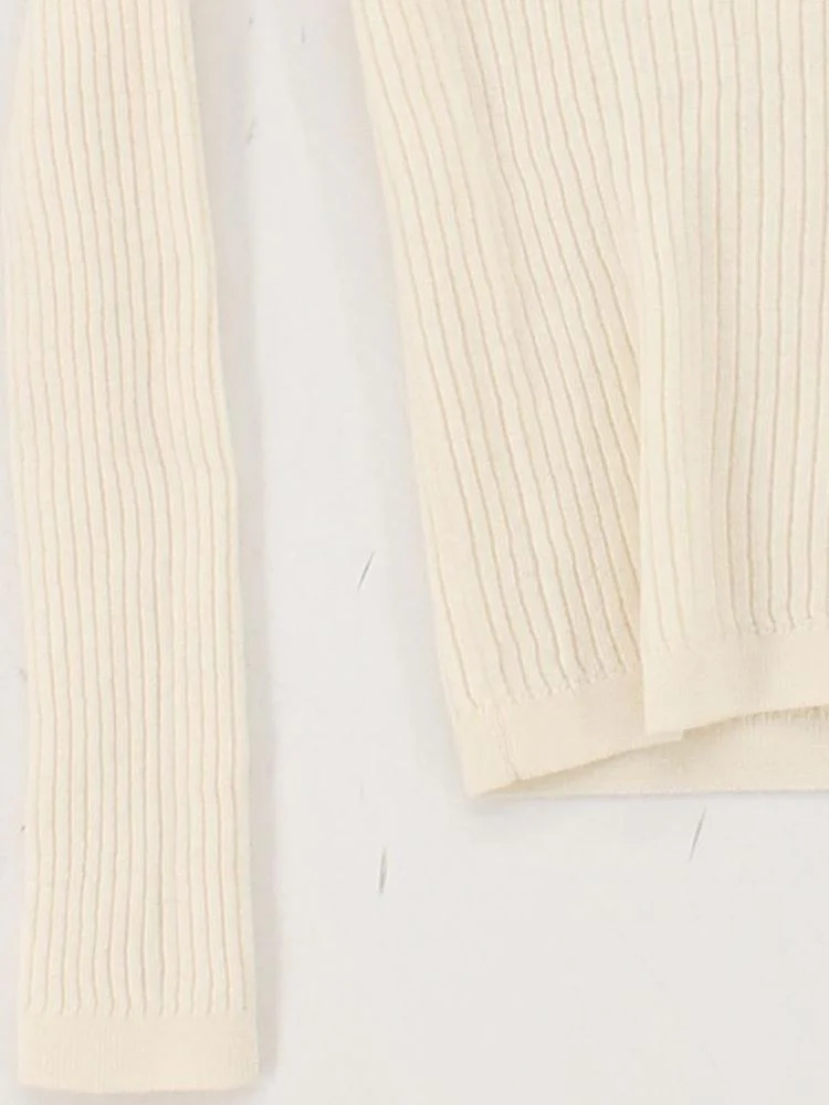 Uniqlo Women's Cardigan S Cream 100% Wool Collared Cardigan - Image 4