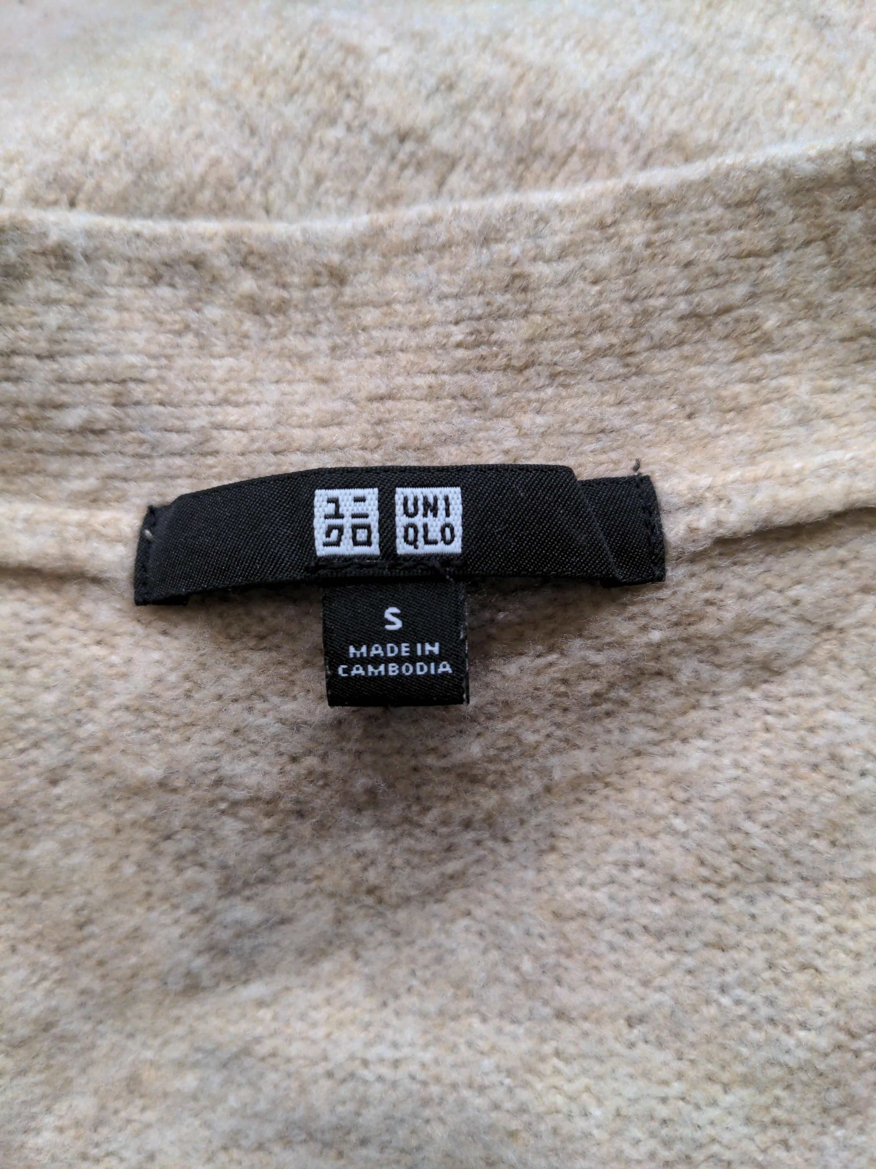 Uniqlo Women's Cardigan S Tan Acrylic with Polyamide, Wool V-Neck Cardigan - Image 6