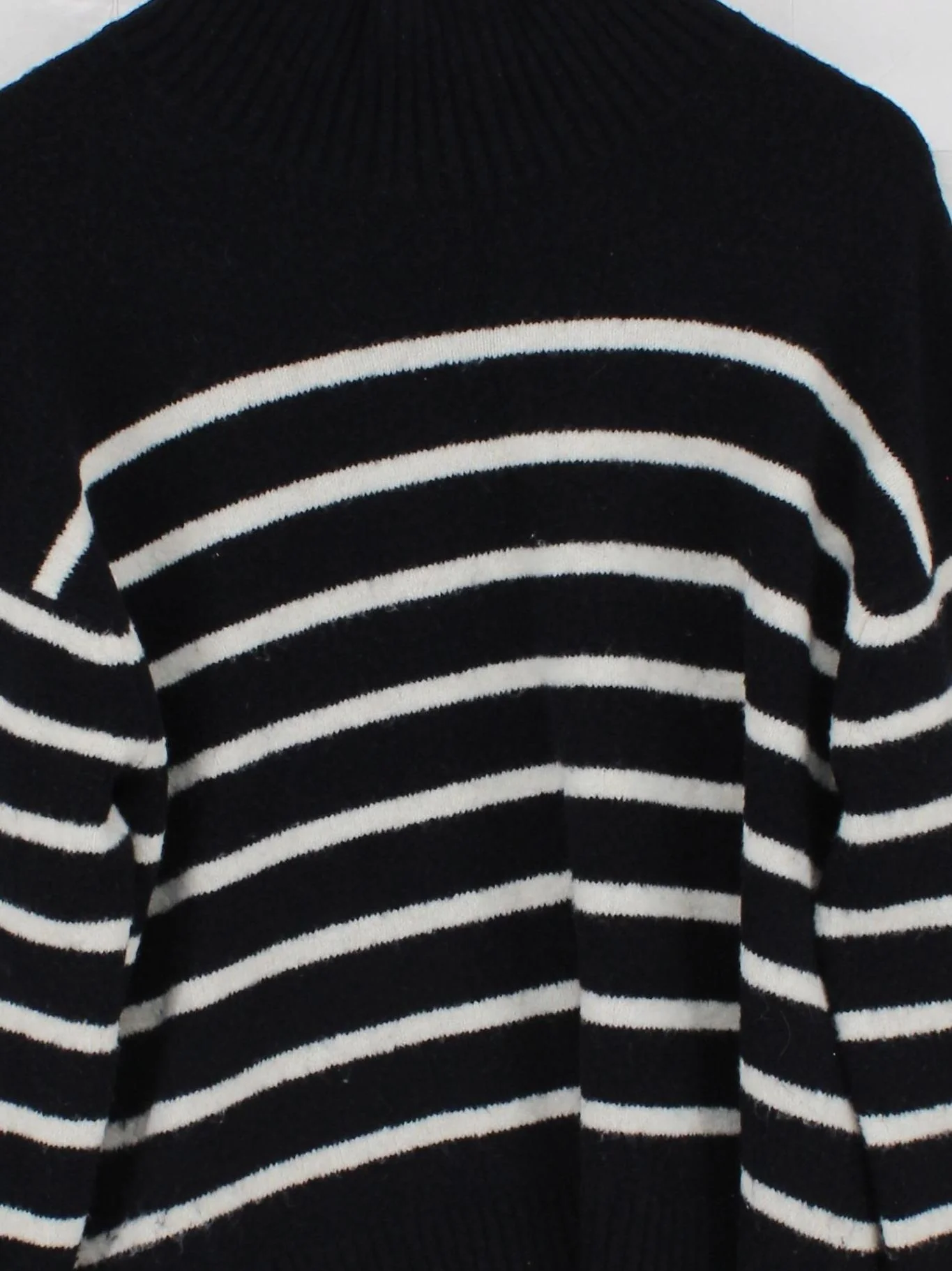 Uniqlo Women's Jumper L Black Acrylic with Polyamide, Wool, Elastane Pullover - Image 3