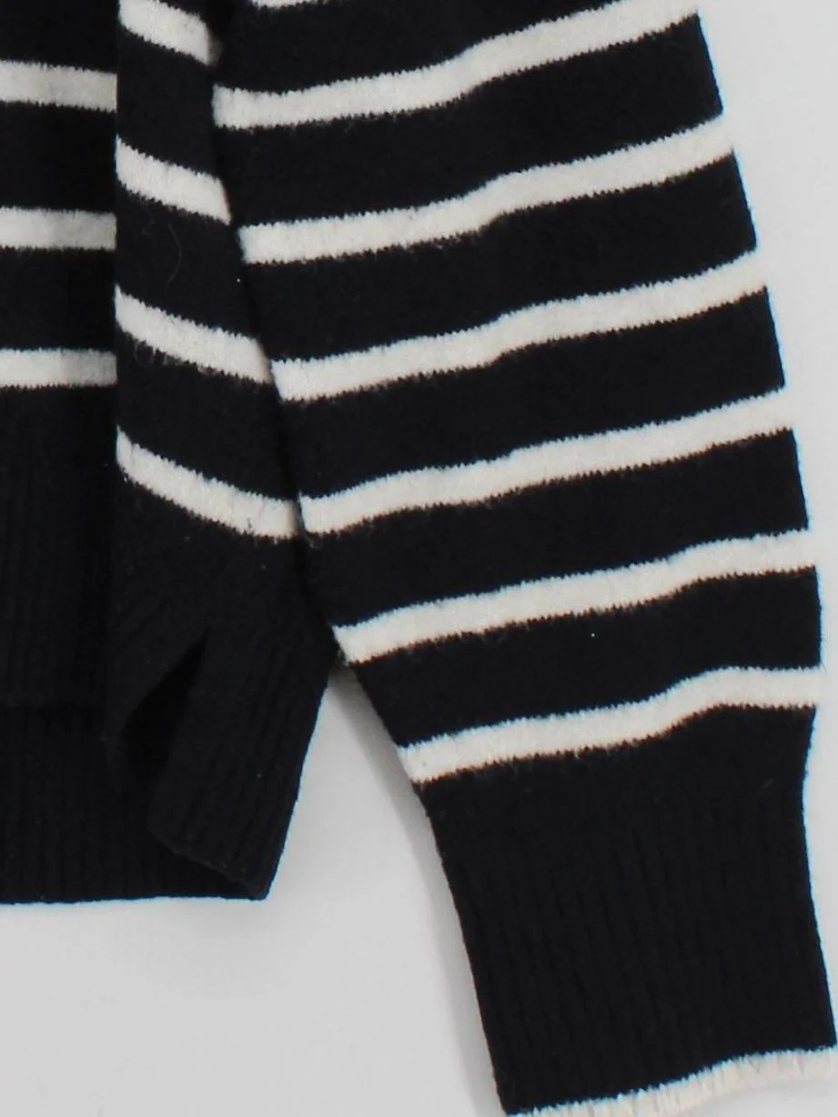 Uniqlo Women's Jumper L Black Acrylic with Polyamide, Wool, Elastane Pullover - Image 4