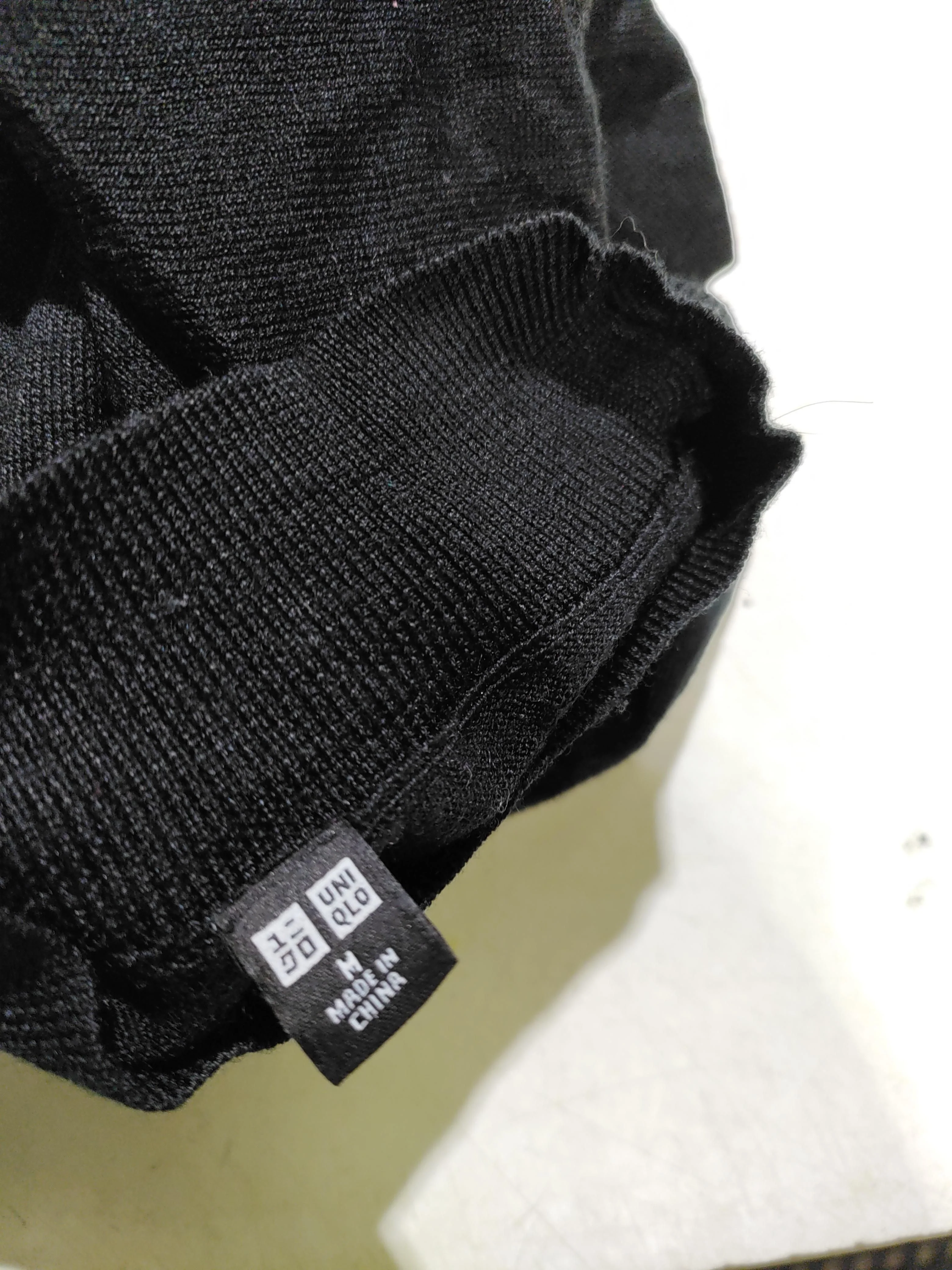 Uniqlo Women's Jumper M Black Wool with Acrylic, Polyester High Neck Pullover - Image 5