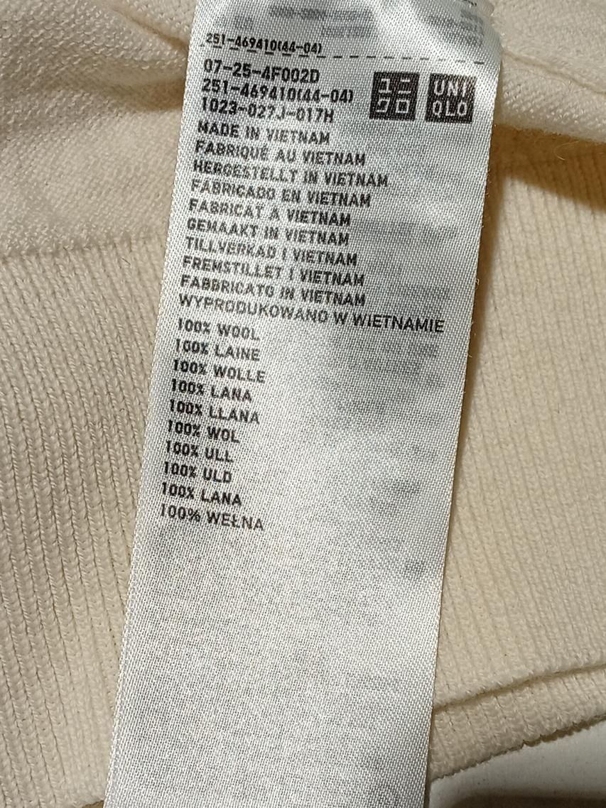 Uniqlo Women's Jumper M Cream 100% Wool Crew Neck Pullover - Image 7
