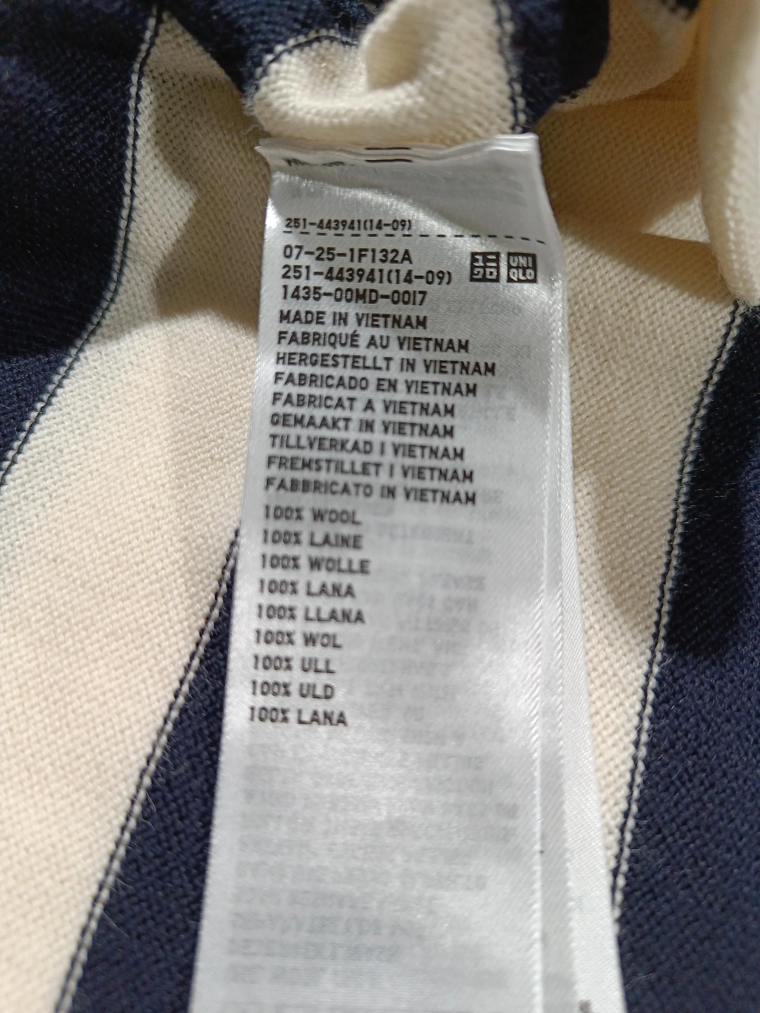 Uniqlo Women's Jumper S Cream Striped 100% Wool Crew Neck Pullover - Image 6