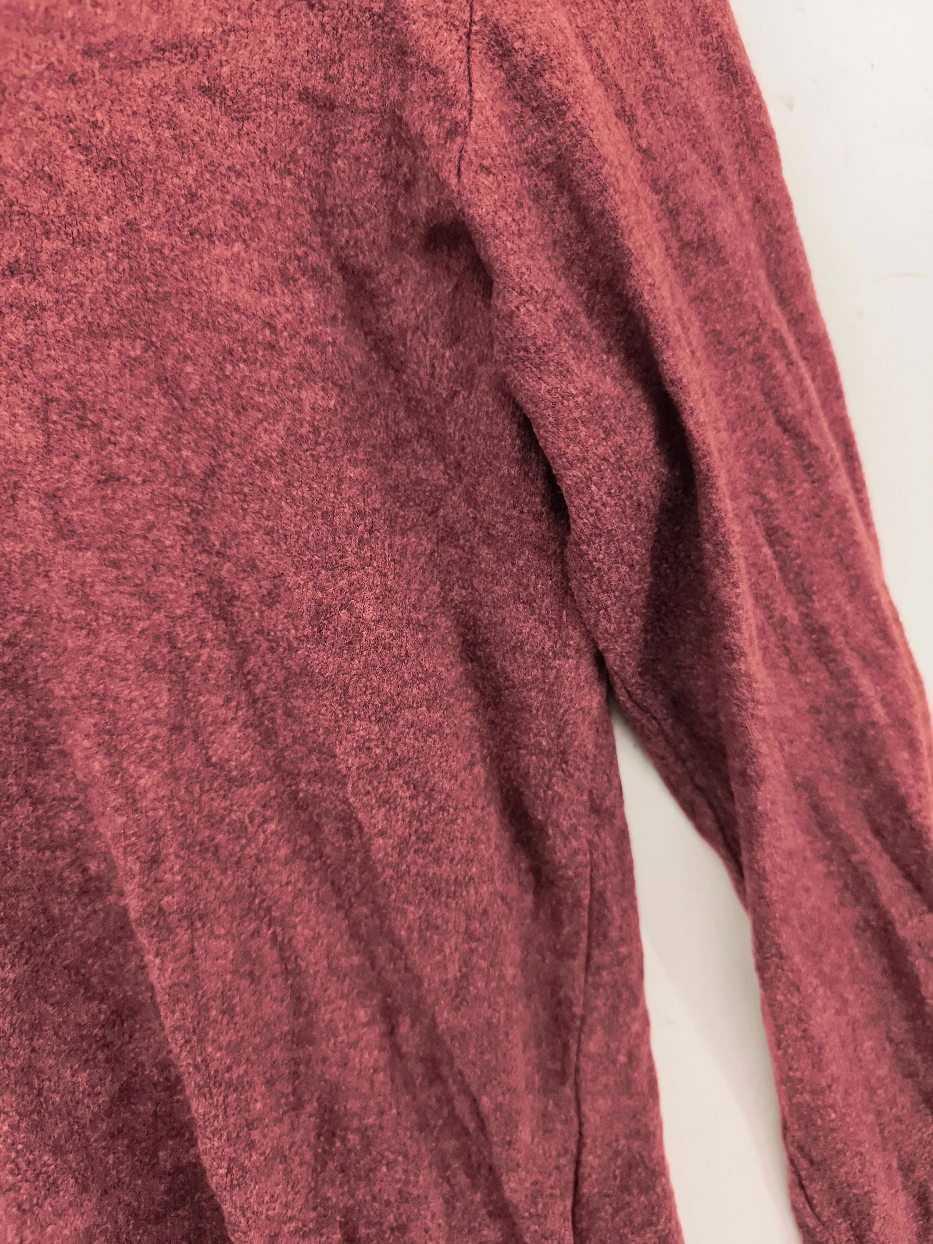 Uniqlo Women's Jumper S Red Acrylic with Viscose Roll Neck Pullover - Image 5