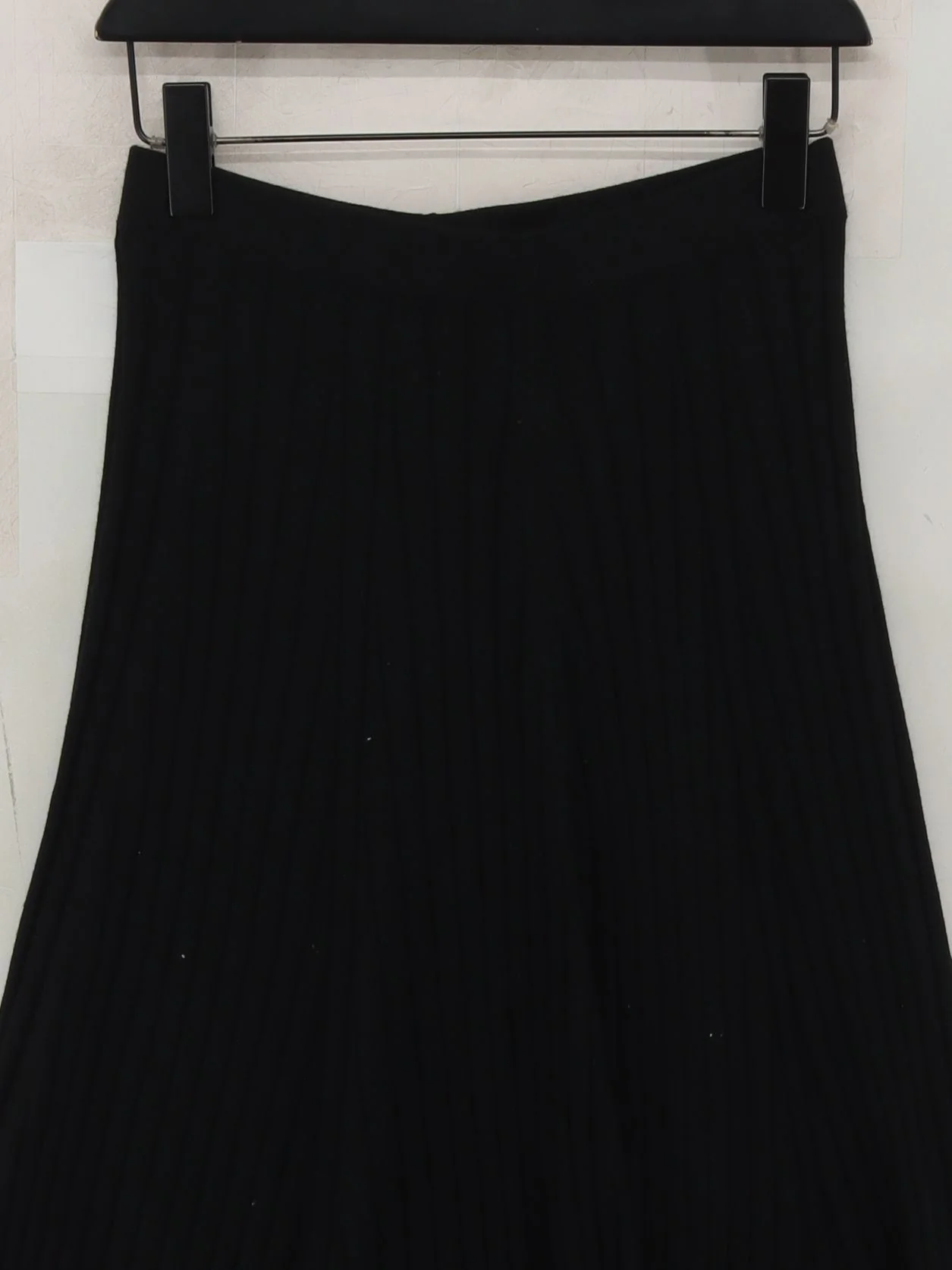 Uniqlo Women's Midi Skirt S Black Acrylic with Wool Midi Pleated - Image 3