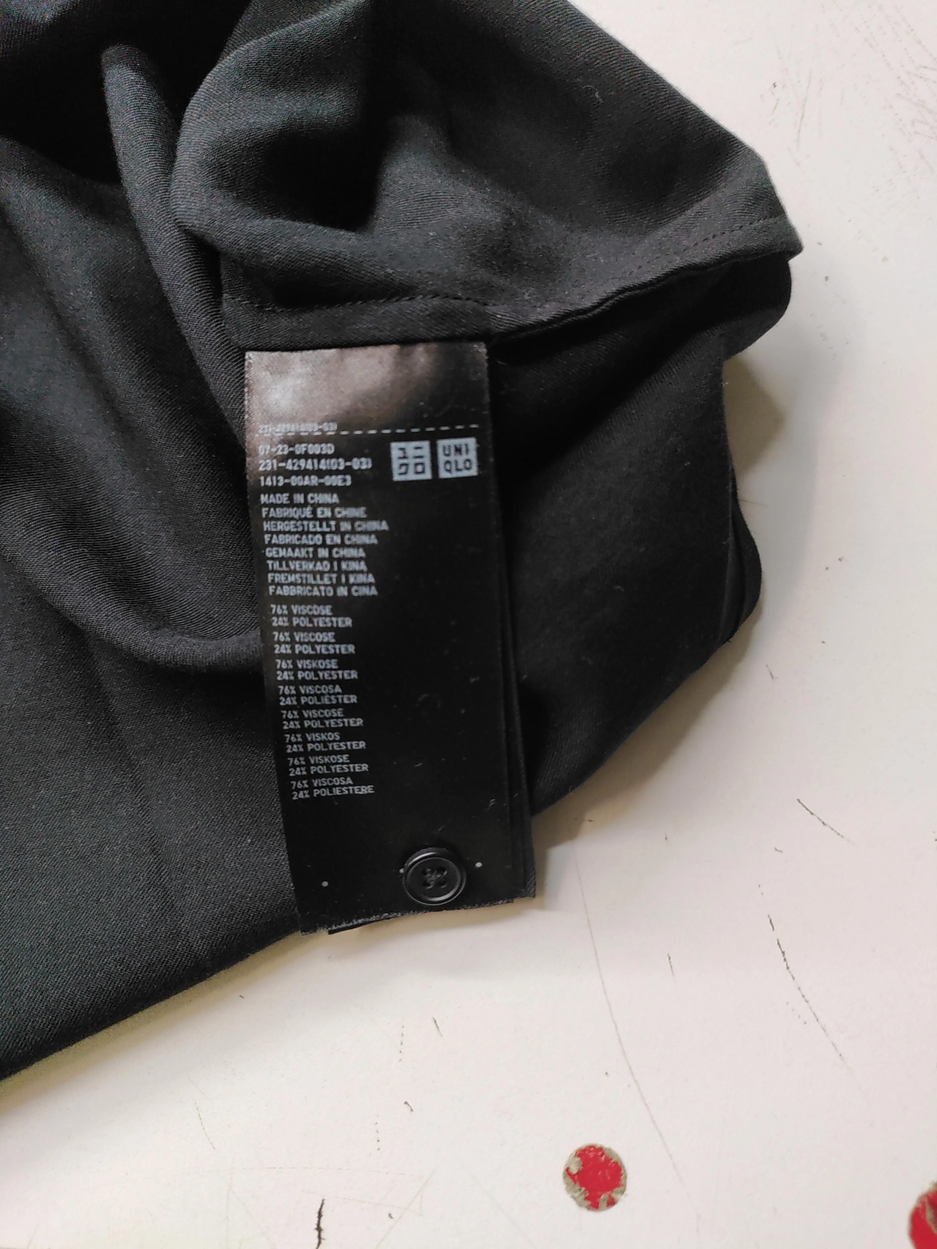 Uniqlo Women's Shirt L Black Viscose with Polyester 3/4 Sleeve Collared Basic - Image 6