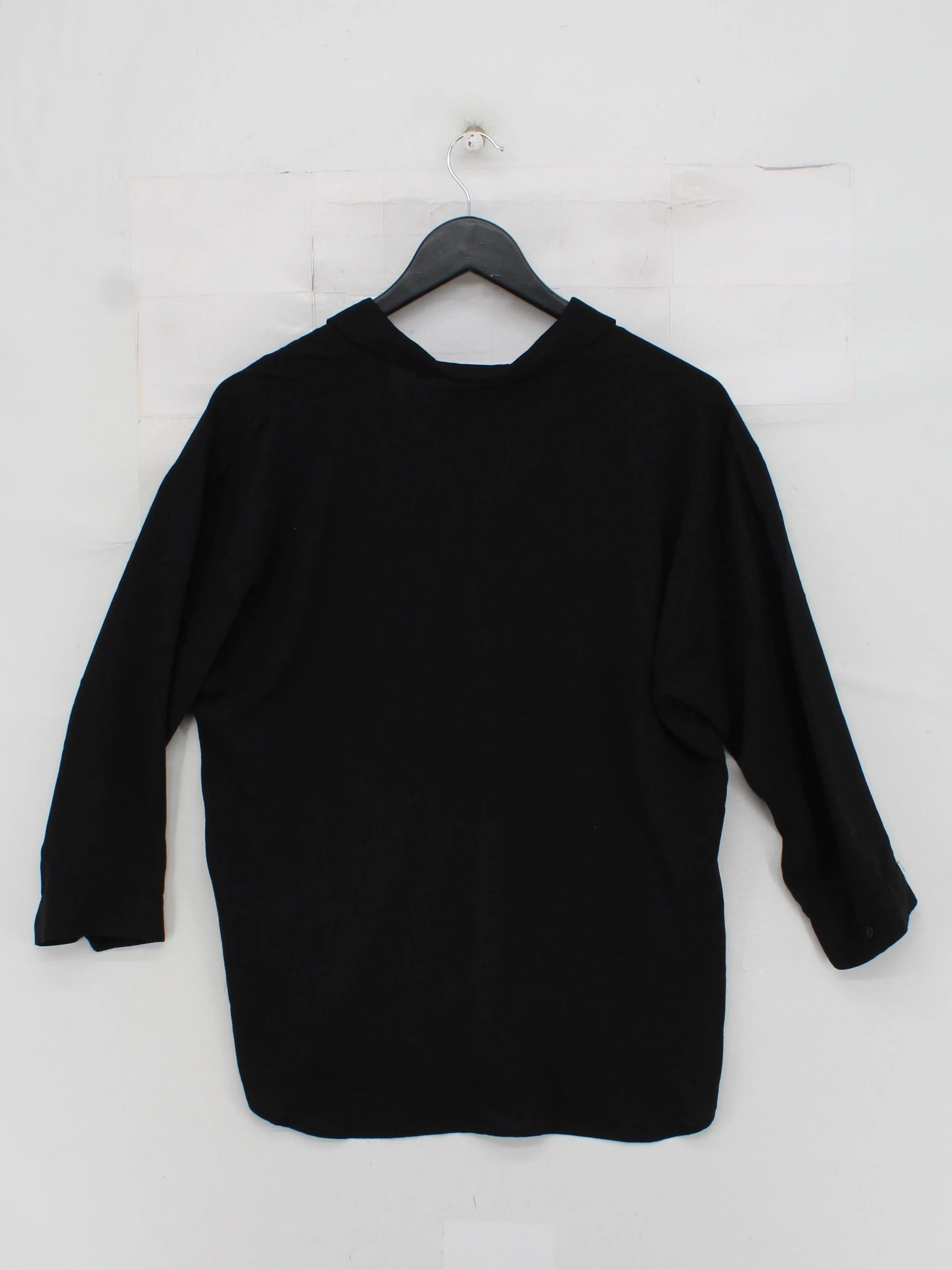 Uniqlo Women's Shirt L Black Viscose with Polyester 3/4 Sleeve Collared Basic - Image 2