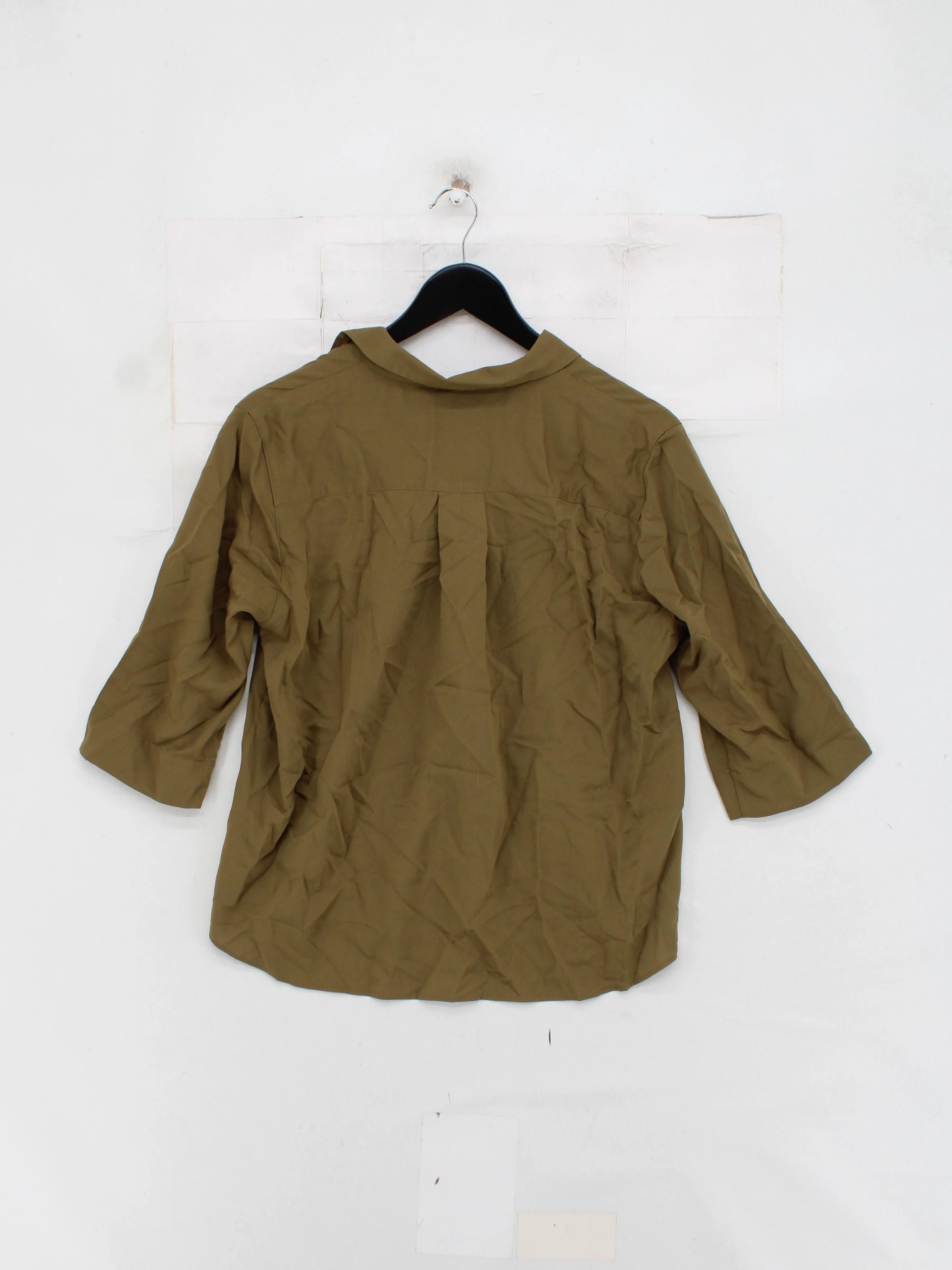 Uniqlo Women's Shirt M Brown Viscose with Polyester 3/4 Sleeve V-Neck Basic - Image 2