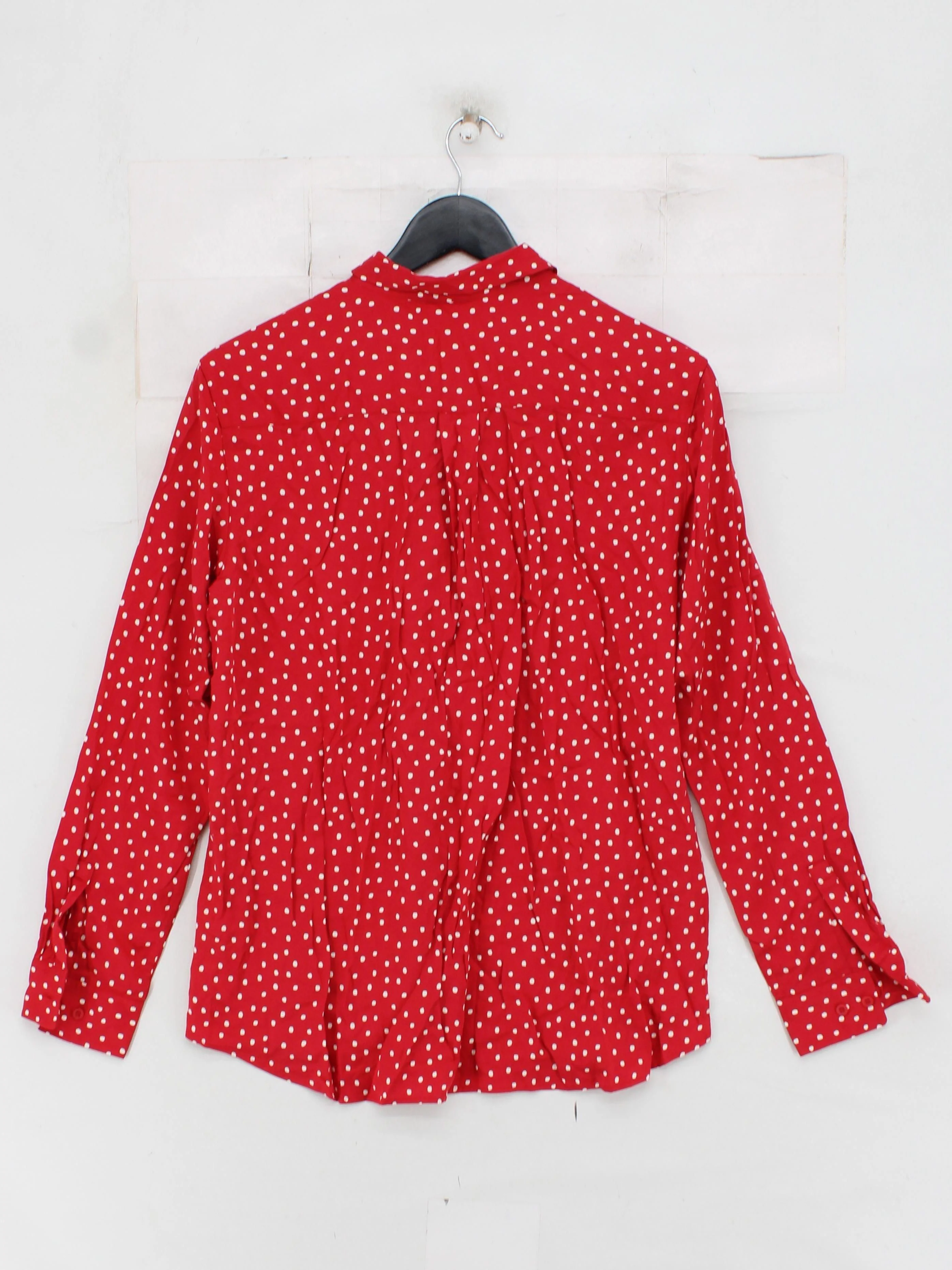 Uniqlo Women's Shirt M Red Polkadot 100% Viscose Long Sleeve Collared Basic - Image 2