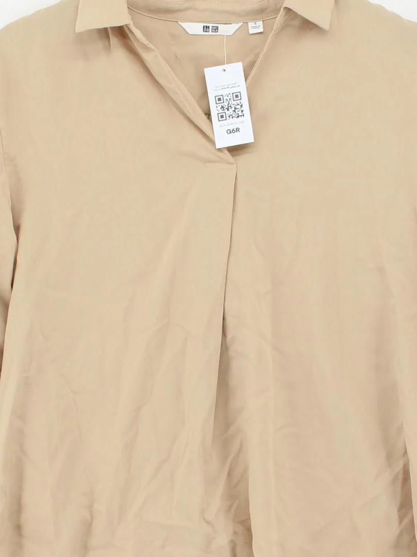 Uniqlo Women's Shirt S Tan Viscose with Polyester 3/4 Sleeve V-Neck Basic - Image 3