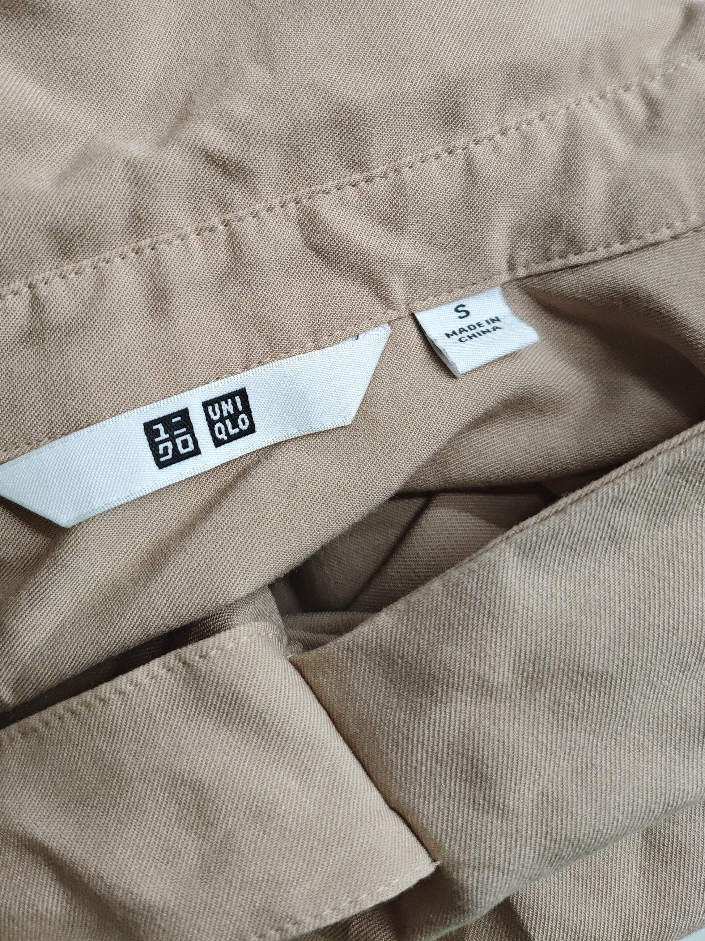 Uniqlo Women's Shirt S Tan Viscose with Polyester 3/4 Sleeve V-Neck Basic - Image 5