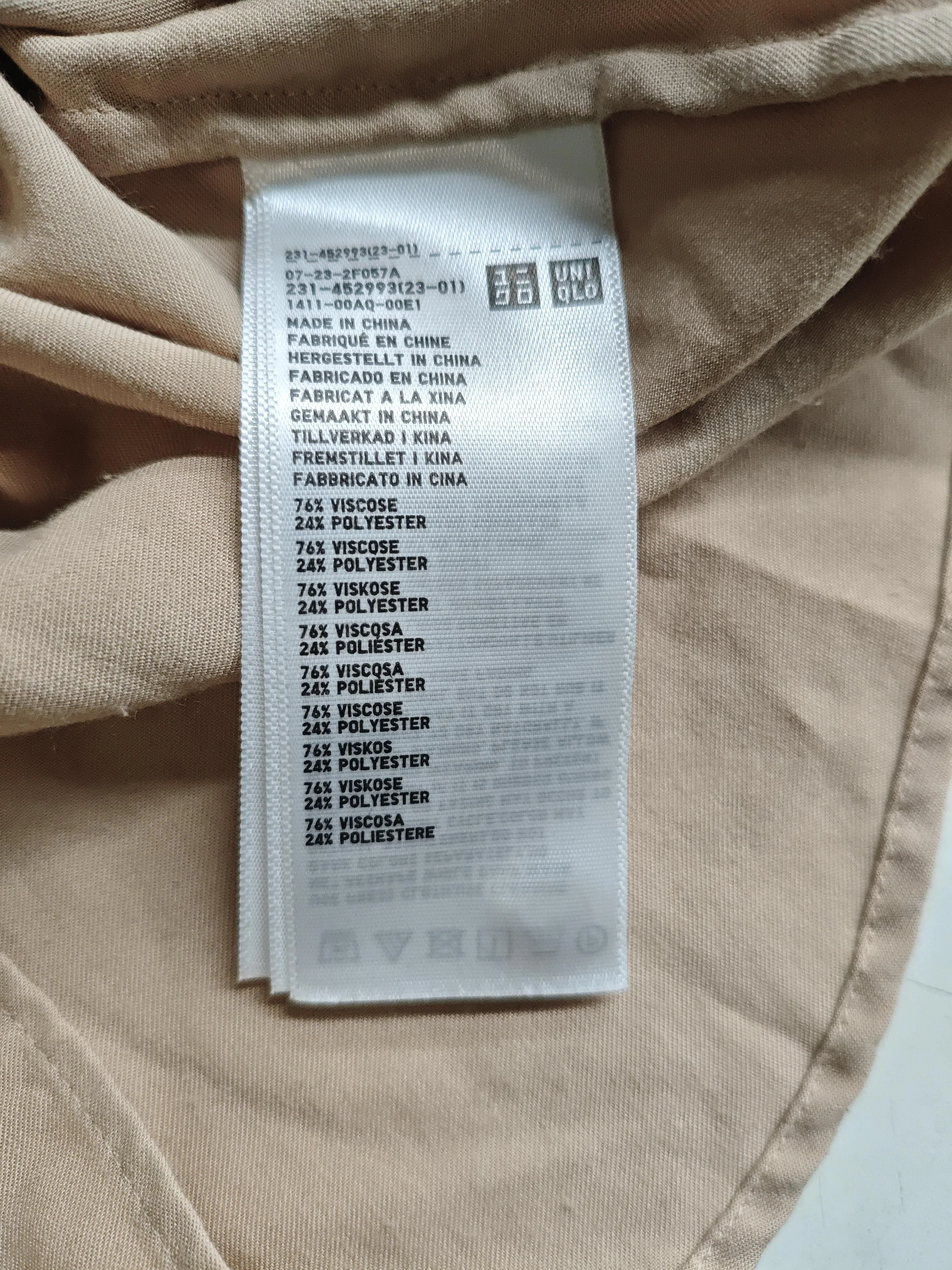 Uniqlo Women's Shirt S Tan Viscose with Polyester 3/4 Sleeve V-Neck Basic - Image 6