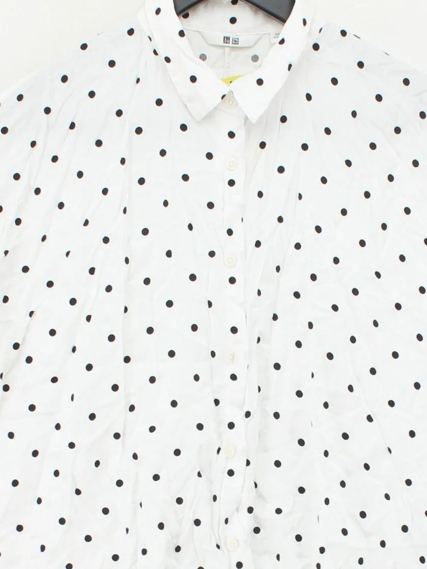 Uniqlo Women's Shirt XS White Polkadot 100% Viscose Short Sleeve Collared Basic - Image 3