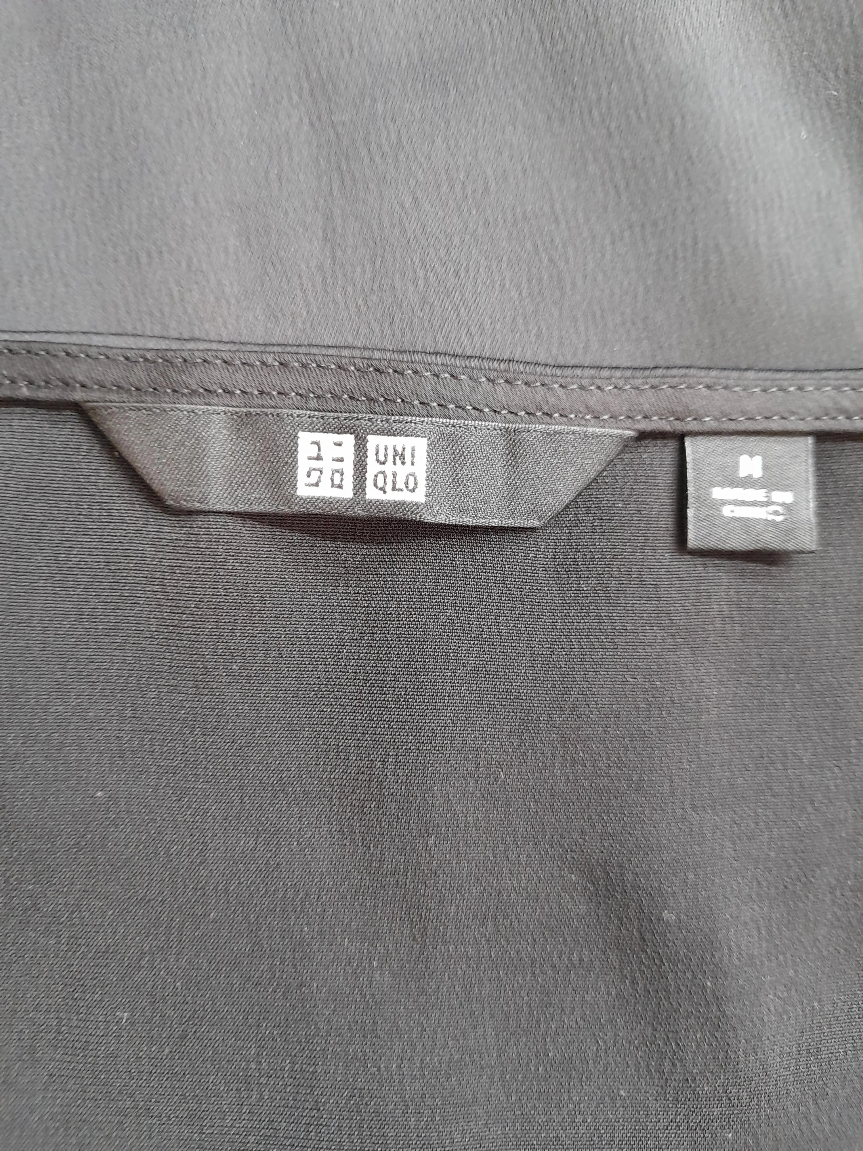 Uniqlo Women's T-Shirt M Black Polyester with Elastane Camisole - Image 5