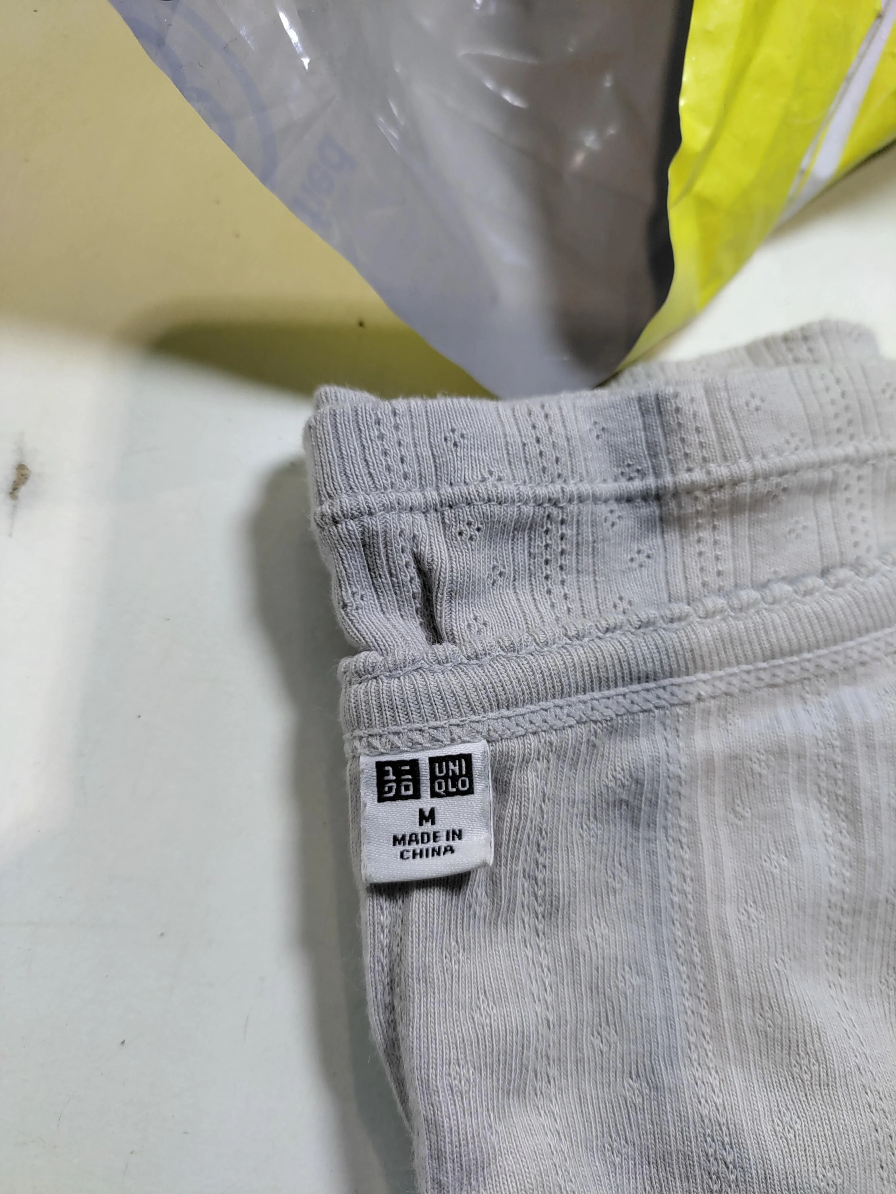 Uniqlo Women's T-Shirt M Grey Cotton with Polyester Basic - Image 5
