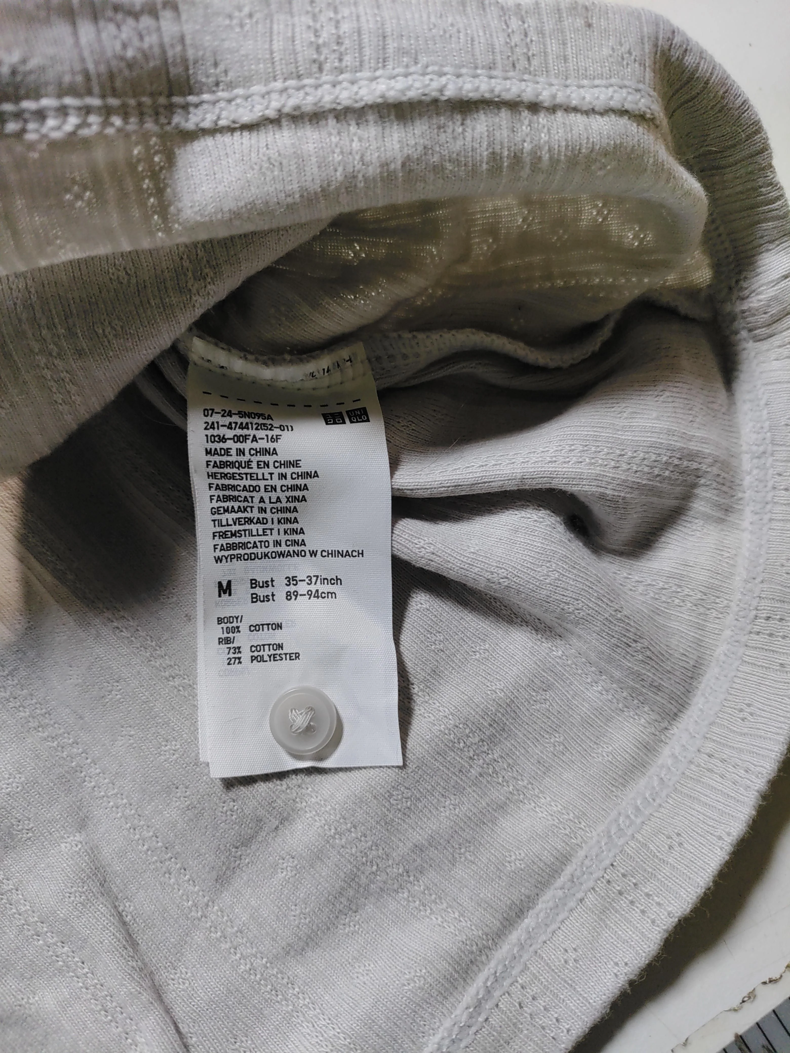 Uniqlo Women's T-Shirt M Grey Cotton with Polyester Basic - Image 6