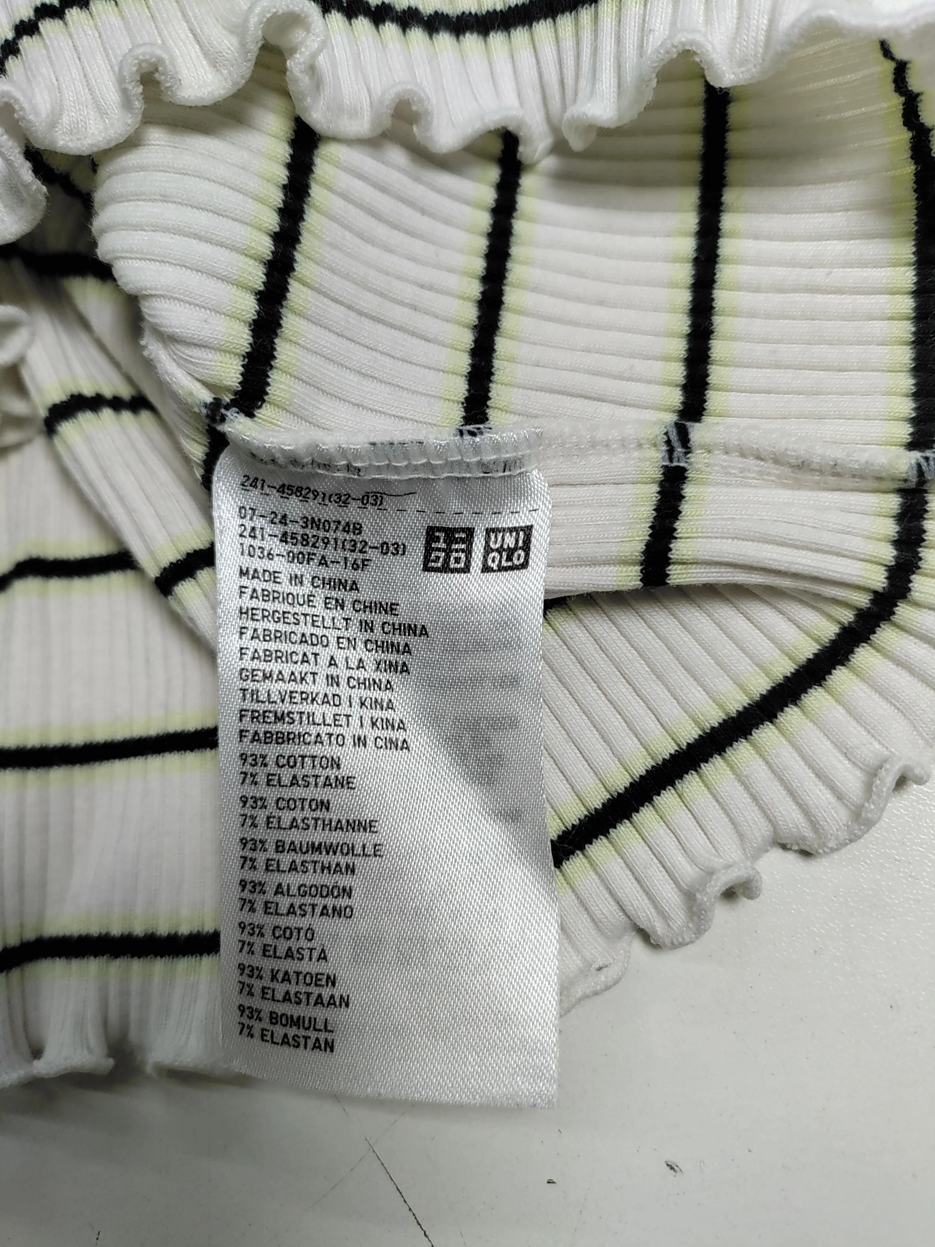 Uniqlo Women's T-Shirt M Multi Cotton with Elastane Basic - Image 6