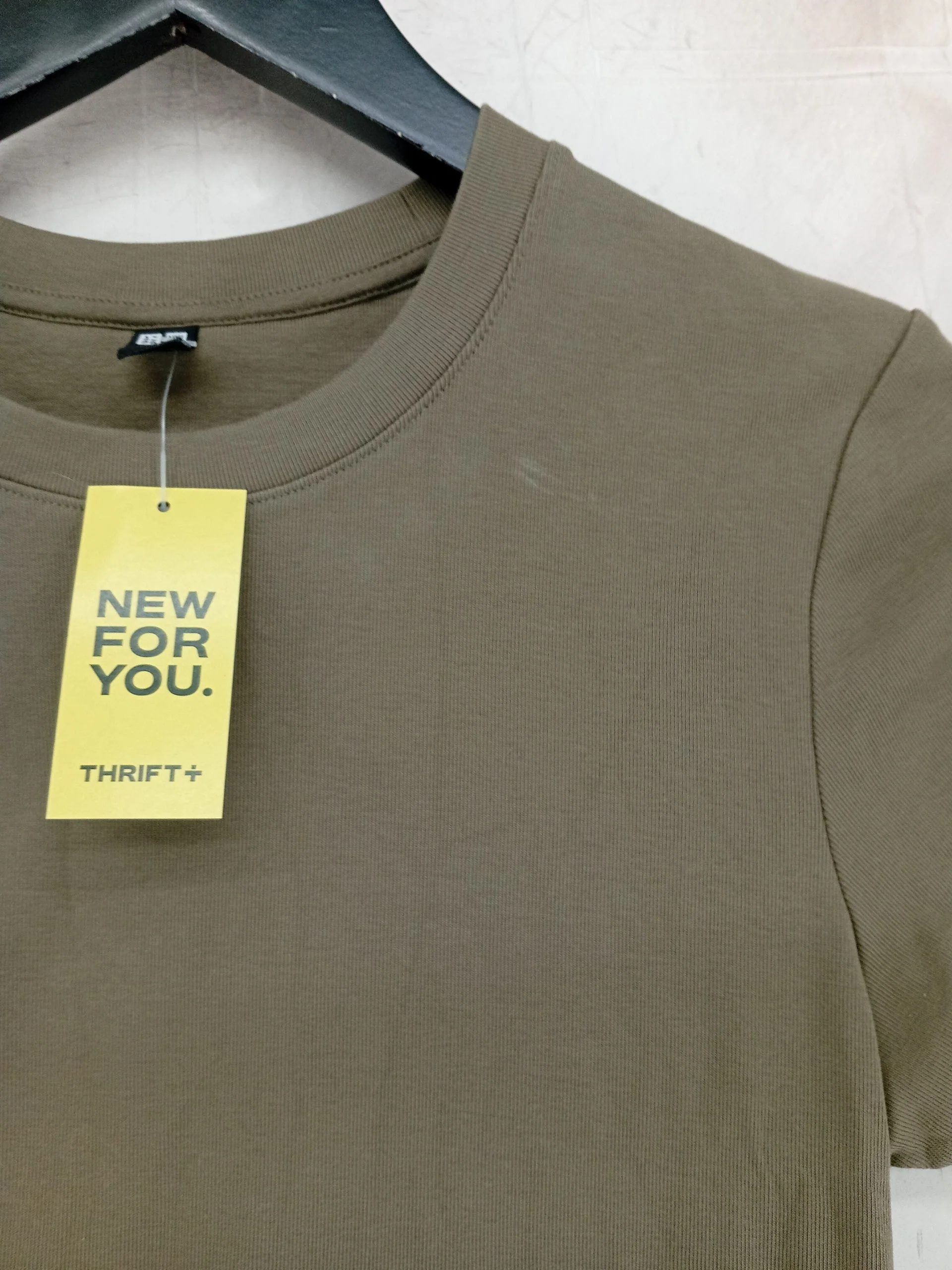 Uniqlo Women's T-Shirt S Green Cotton with Elastane Basic - Image 5