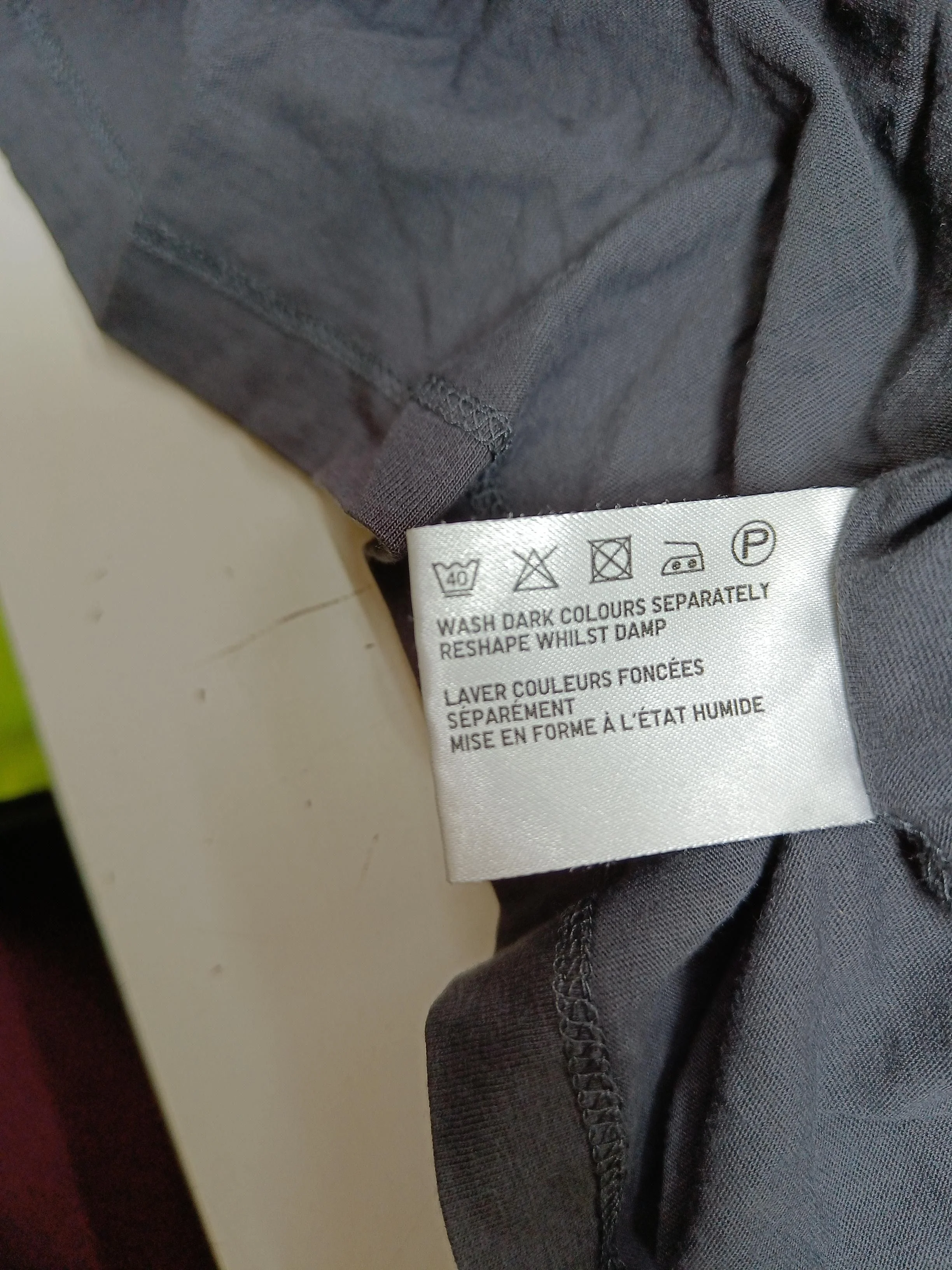 Uniqlo Women's T-Shirt S Grey 100% Cotton Sleeveless V-Neck Basic - Image 6
