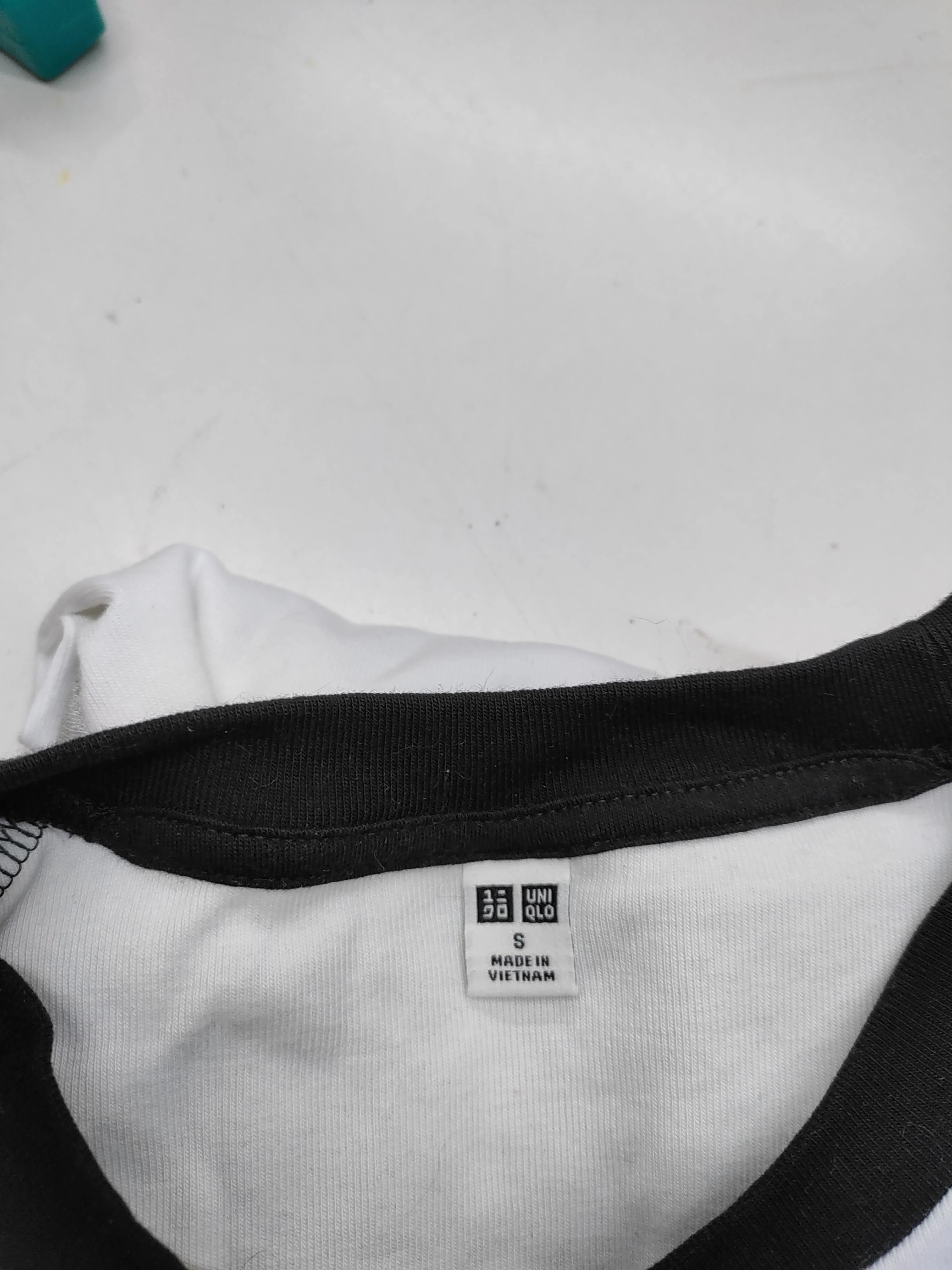 Uniqlo Women's T-Shirt S White 100% Cotton Short Sleeve Round Neck Basic - Image 5