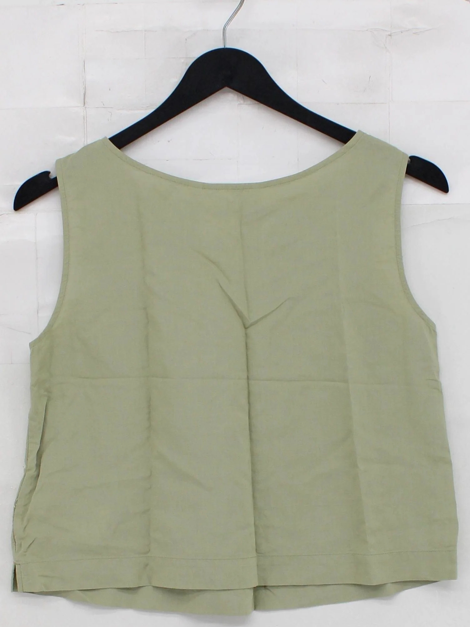Uniqlo Women's T-Shirt XS Green Viscose with Linen, Cotton Basic - Image 2