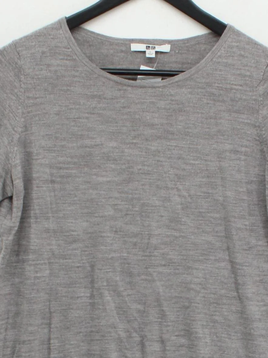 Uniqlo Women's Top L Grey 100% Wool Short Sleeve Round Neck Basic - Image 3
