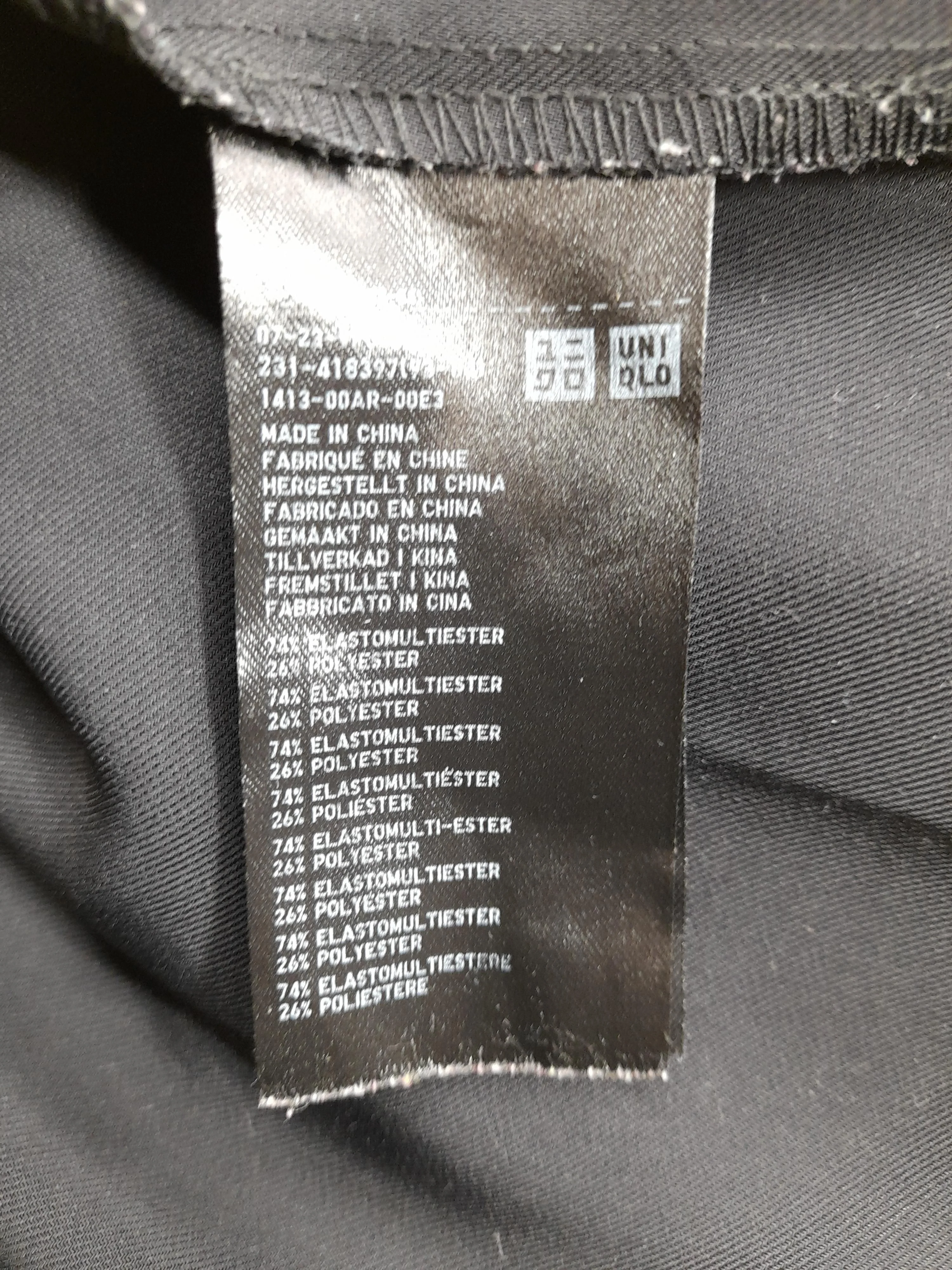 Uniqlo Women's Top M Black Polyester with Other Short Sleeve Collared Cropped - Image 7