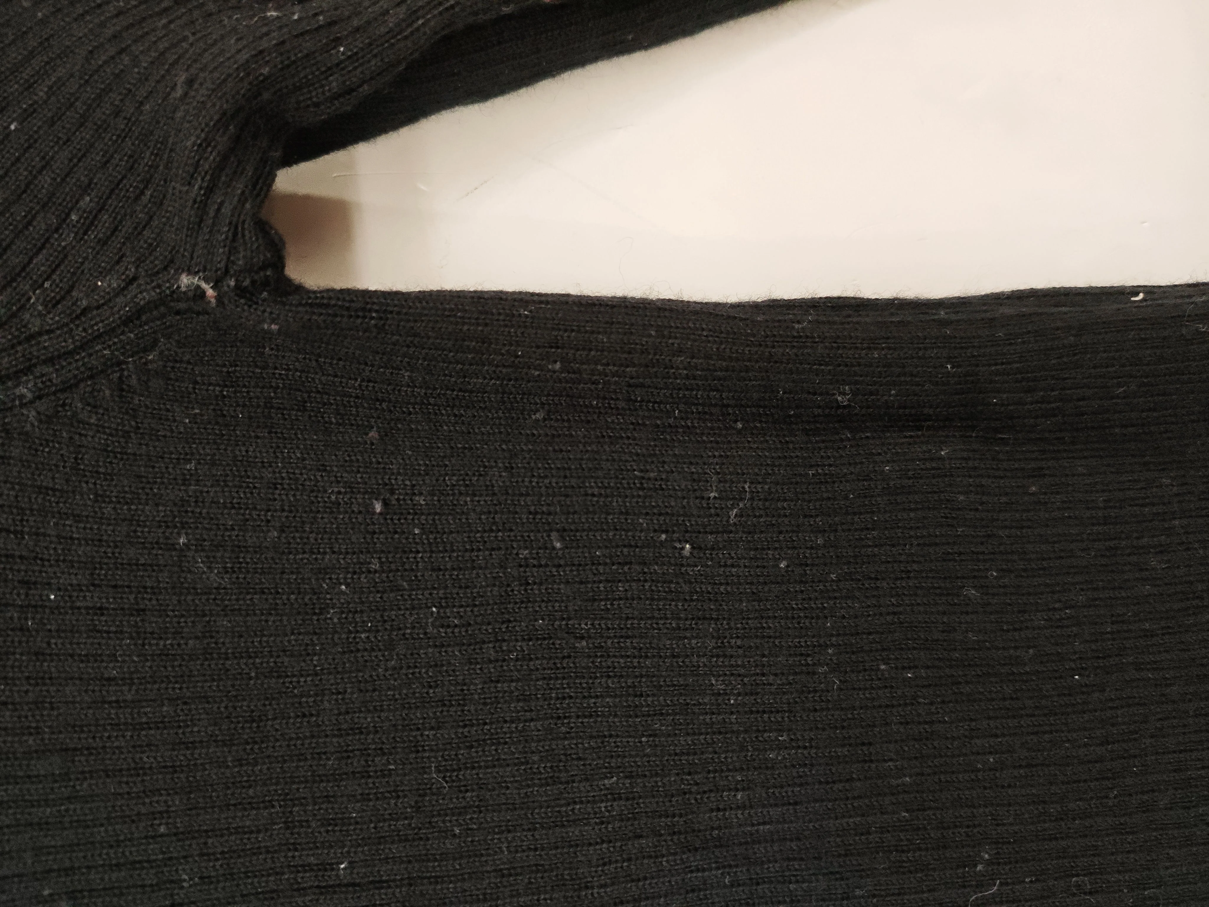 Uniqlo Women's Top S Black 100% Wool Long Sleeve High Neck Basic - Image 5