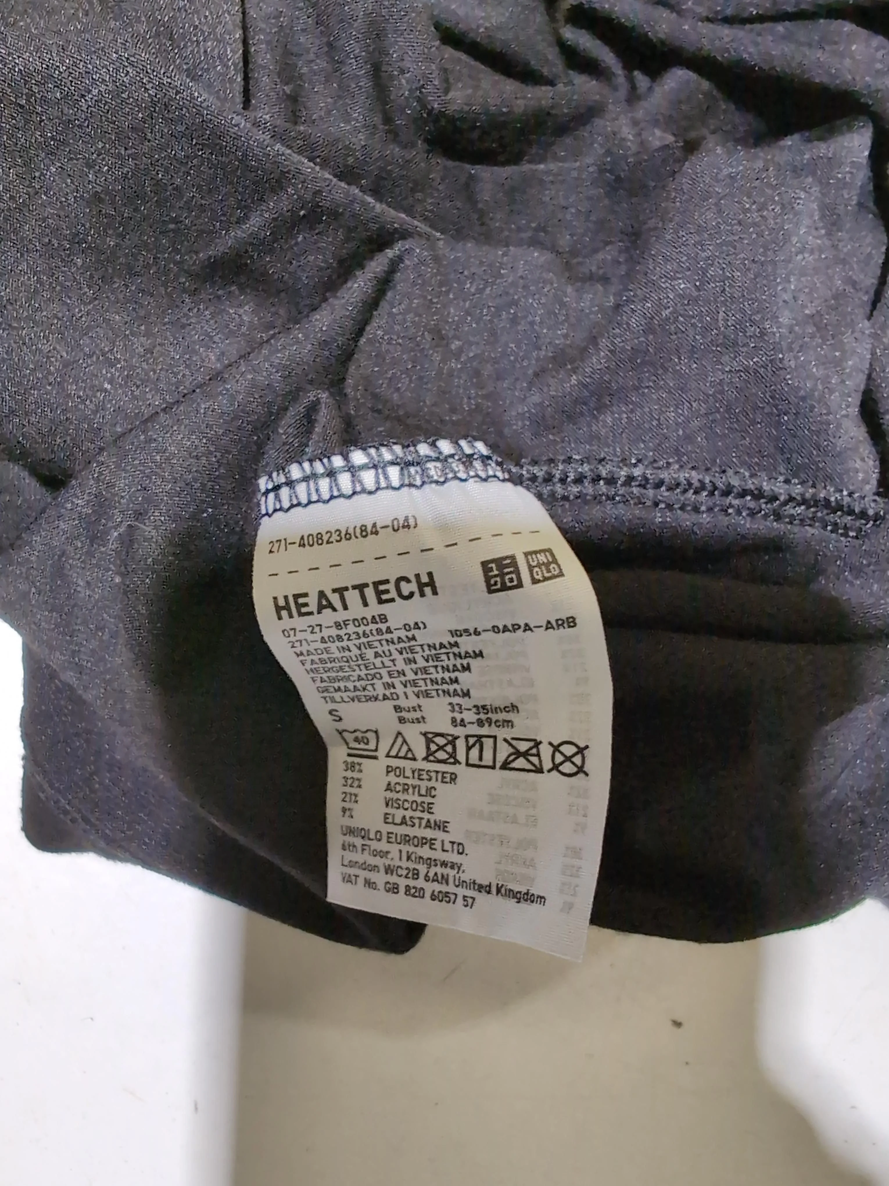 Uniqlo Women's Top S Black Polyester with Acrylic, Viscose, Elastane Basic - Image 5