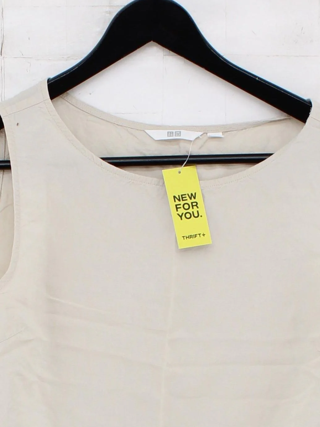 Uniqlo Women's Top S Cream 100% Other Sleeveless Round Neck Basic - Image 3