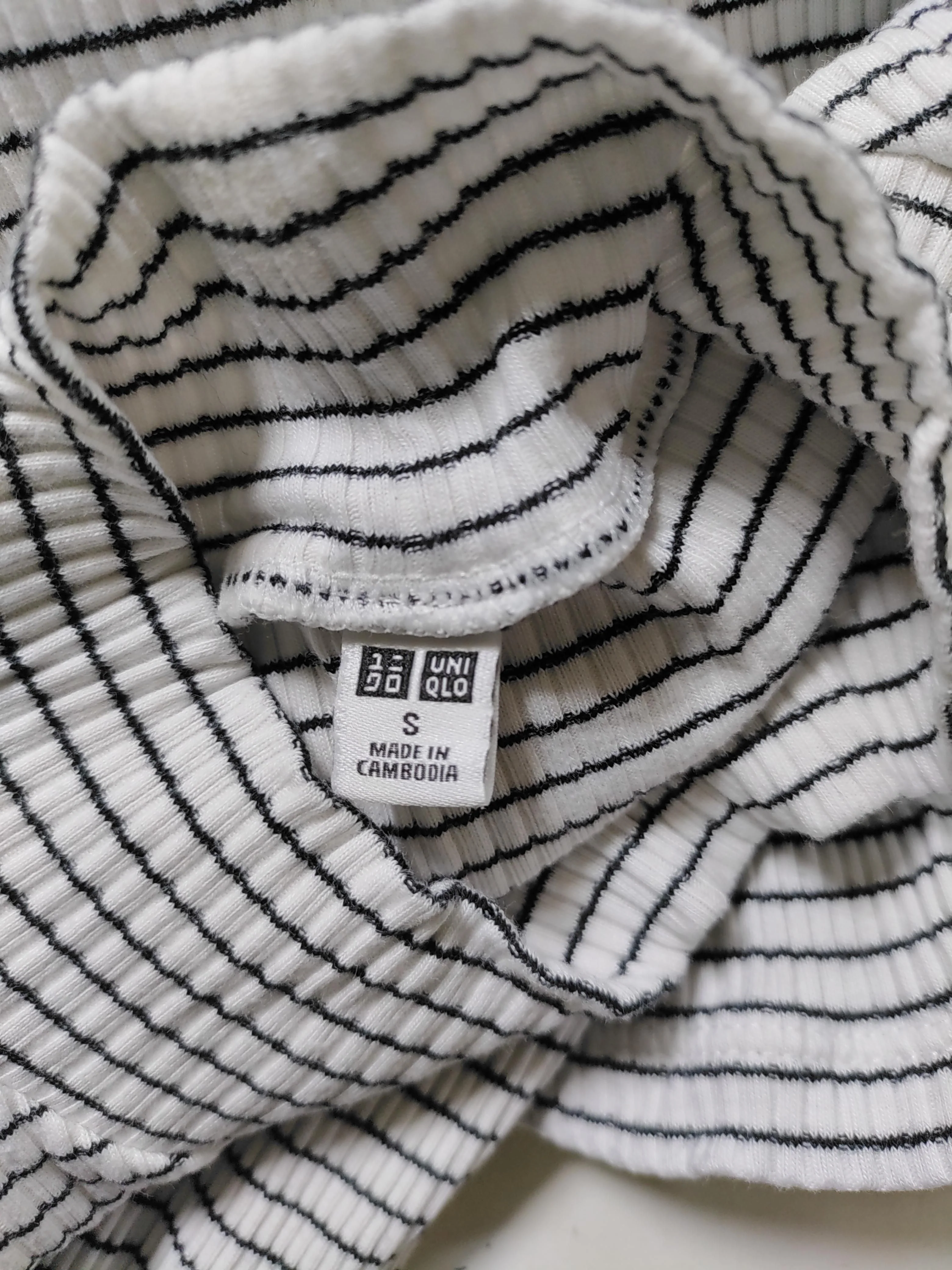 Uniqlo Women's Top S Multi Cotton with Elastane Basic - Image 5