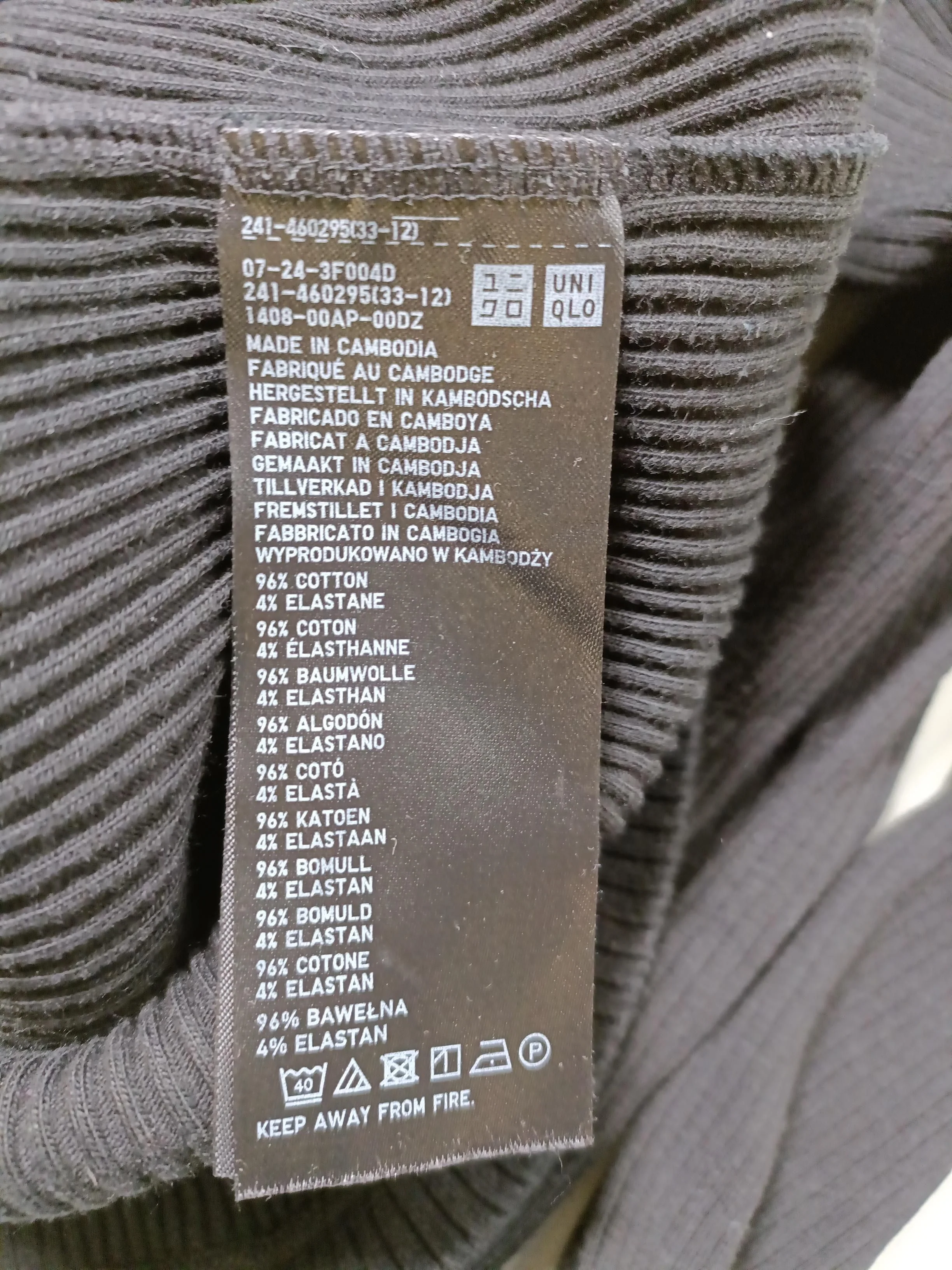 Uniqlo Women's Top XS Black Cotton with Elastane Long Sleeve High Neck Basic - Image 6