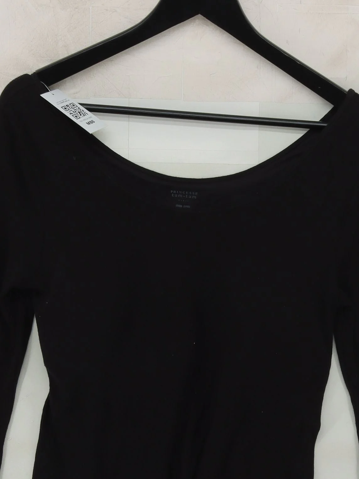 Uniqlo Women's Top XXL Black Polyester with Viscose, Elastane Basic - Image 3